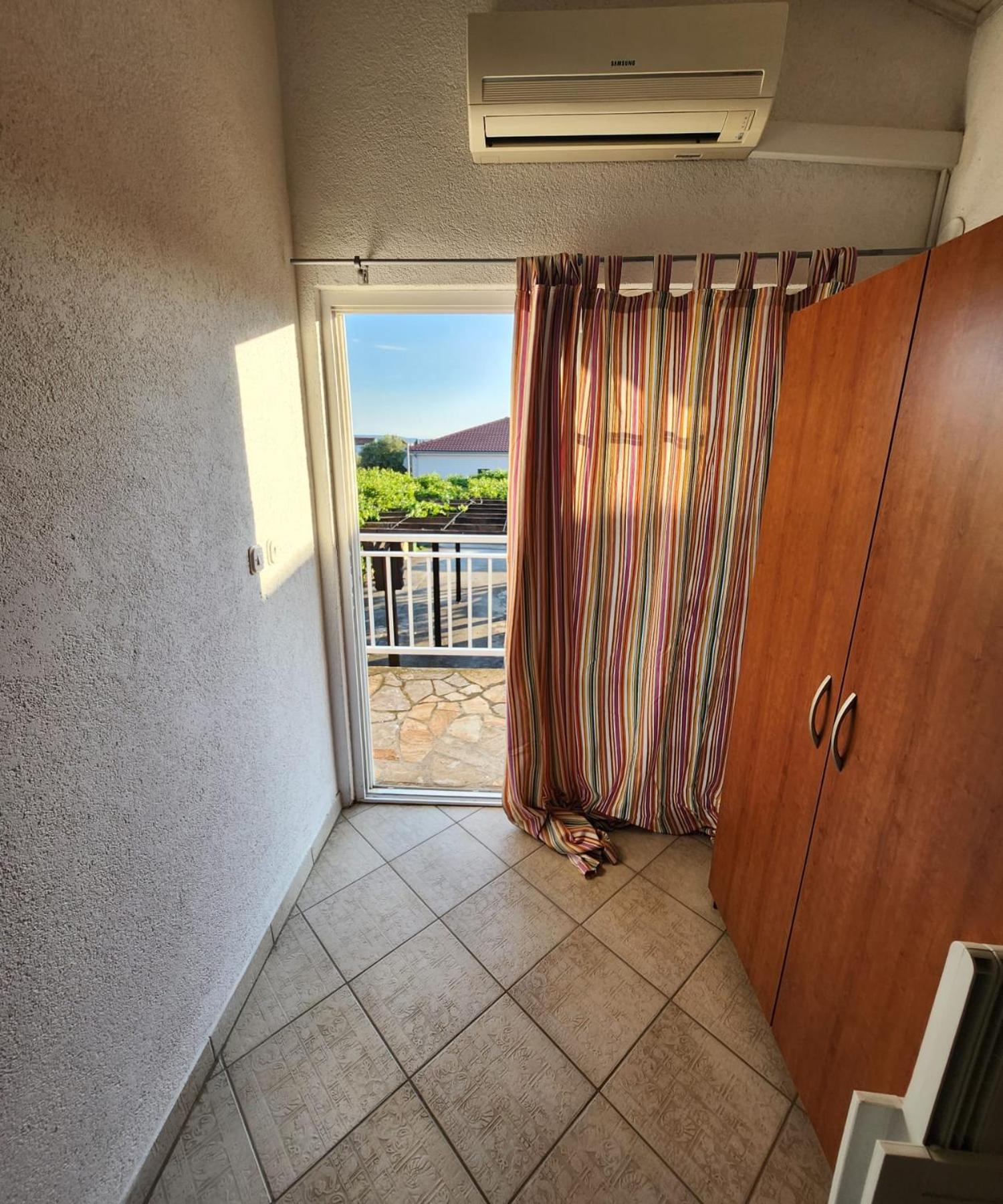 Studio apartmani Grom Sukošan