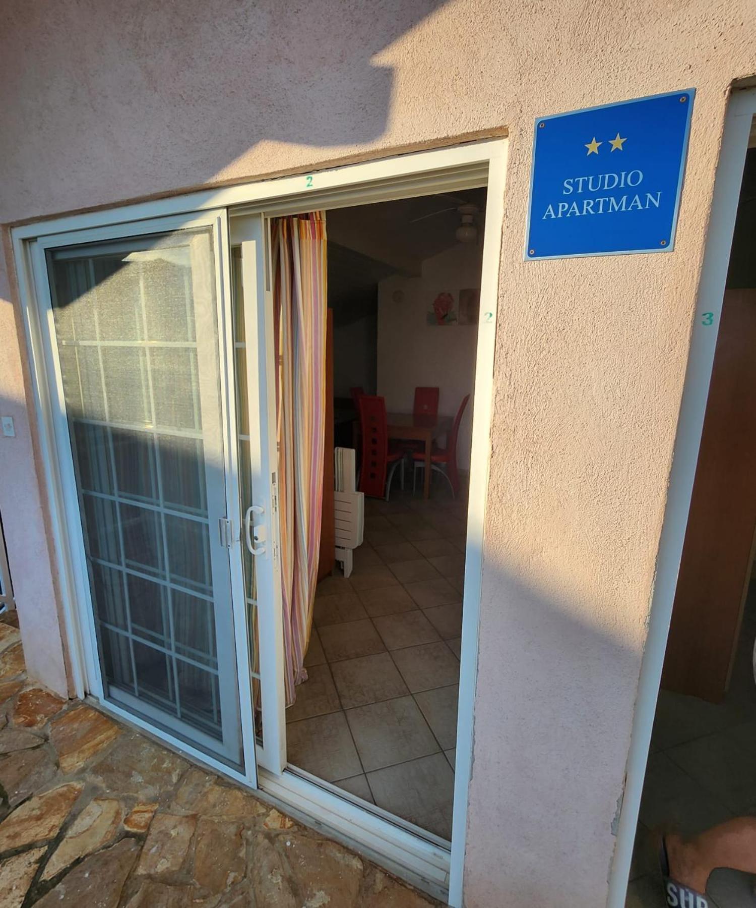 Studio apartmani Grom Sukošan