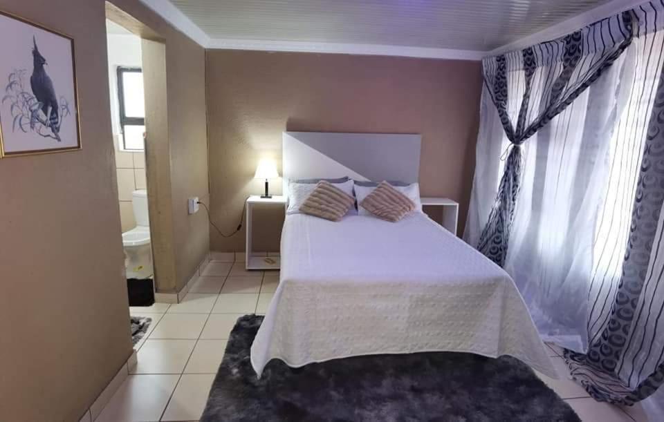 Monavy Riverside Hotels in Tzaneen view 5