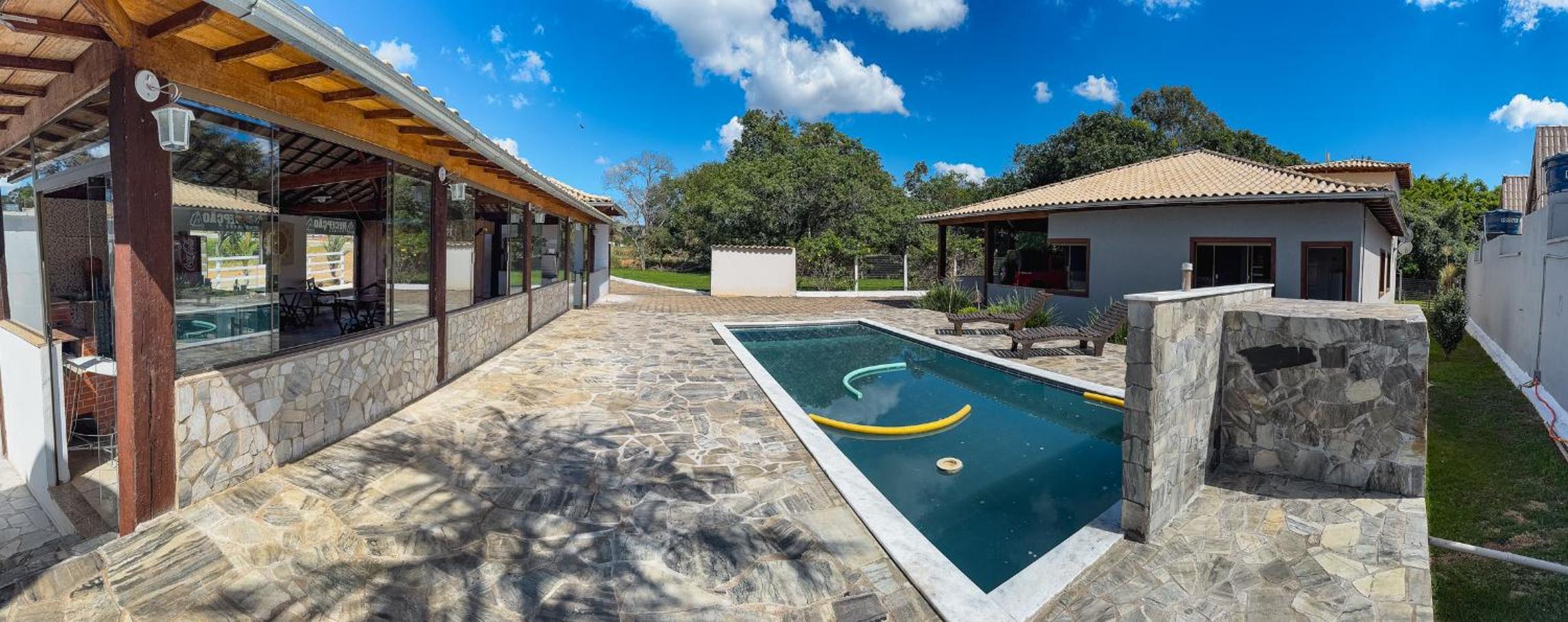 Otima casa com Wi-Fi e piscina em Tiradentes MG