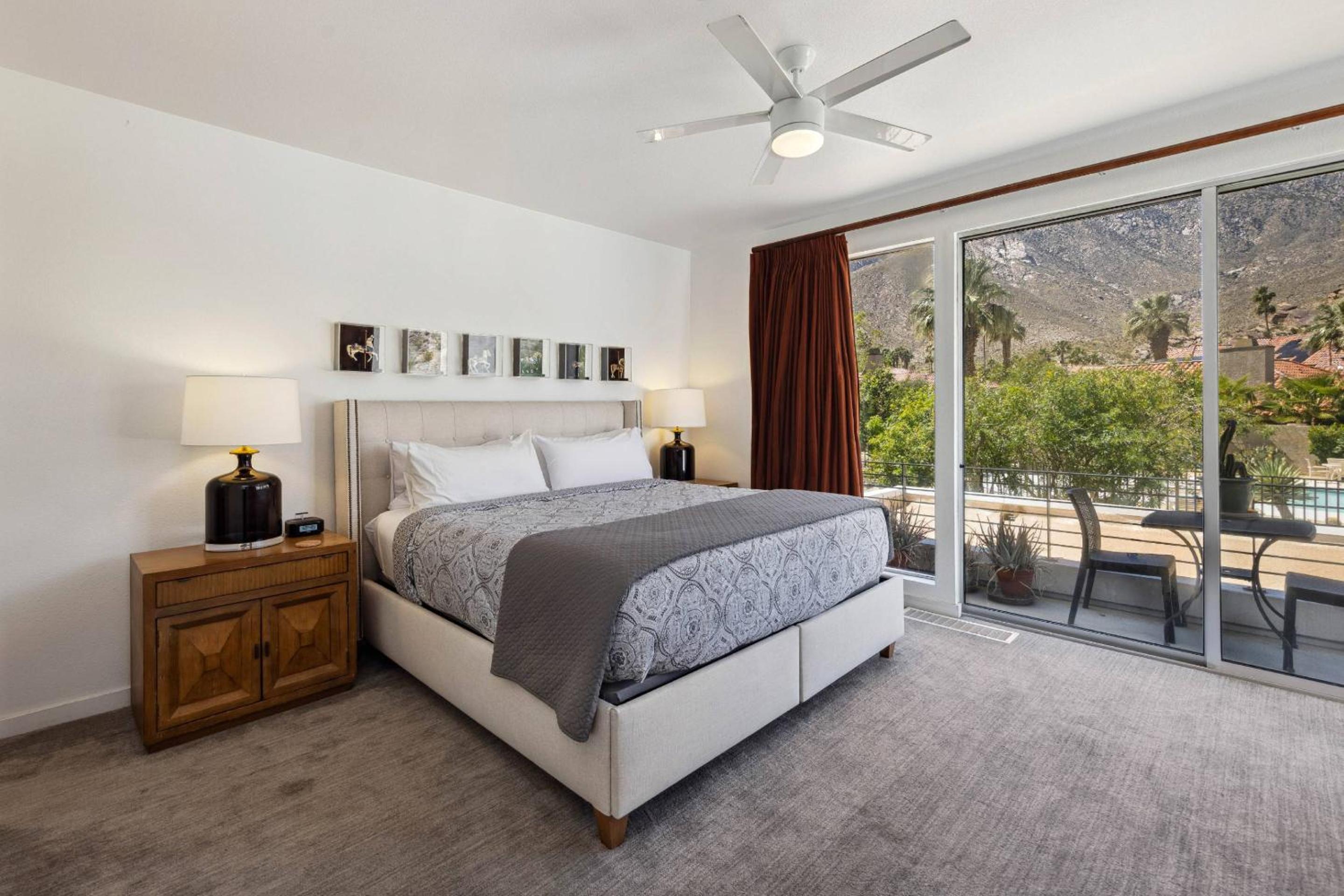 Condo 2829 S. Palm Canyon Dr Palm Springs view 4