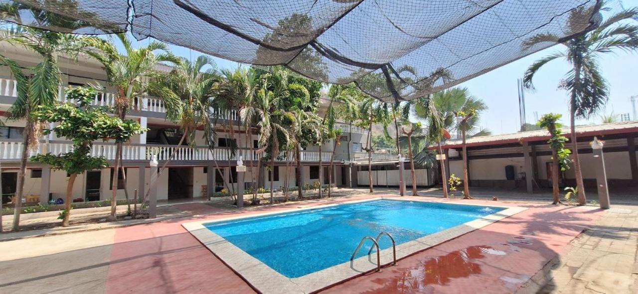 Coastal Paradise Estudio Cerca de Sunset Park y Playa view 5