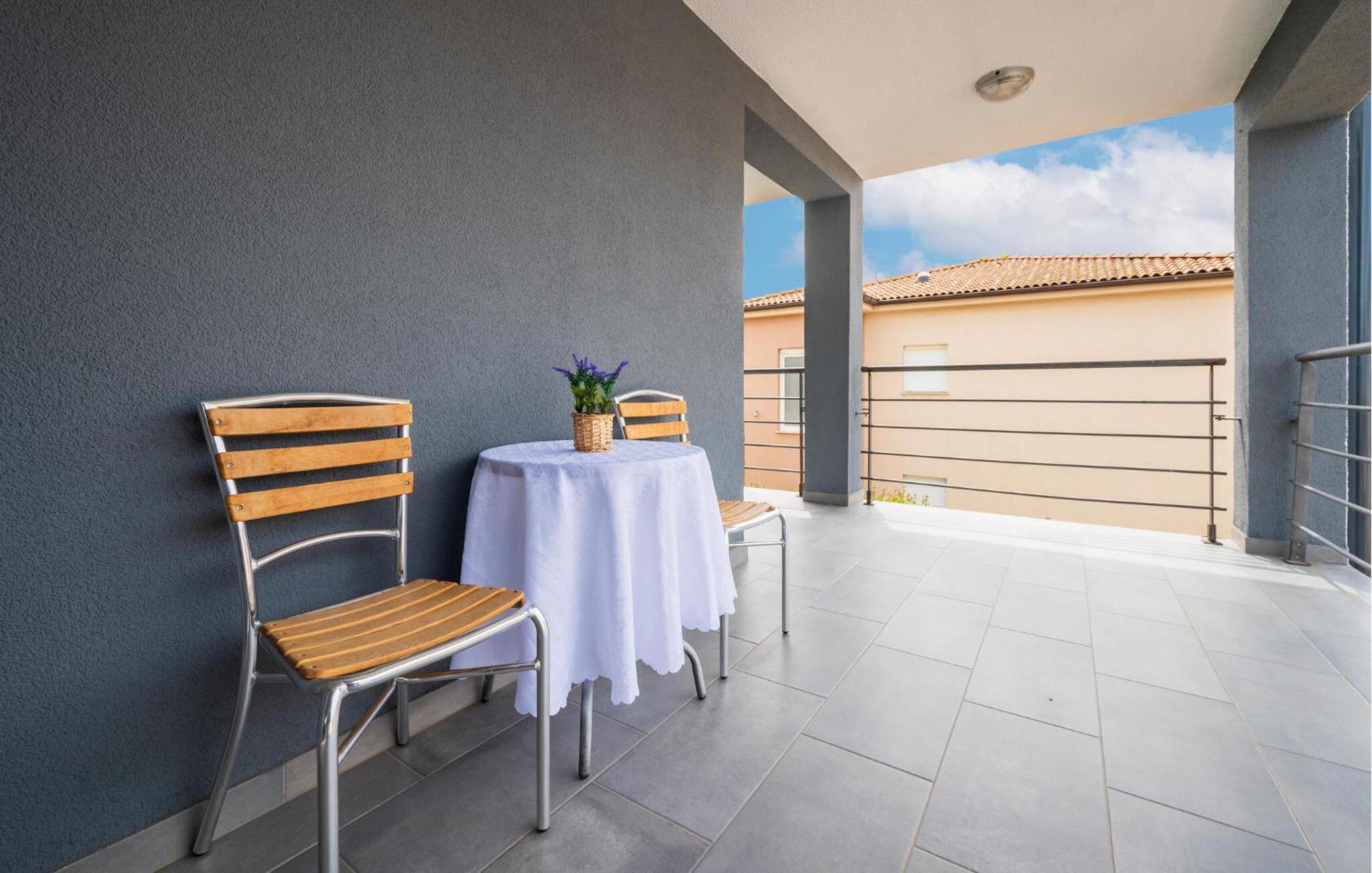 Nice Home In Vodnjan With Ethernet Internet view 4