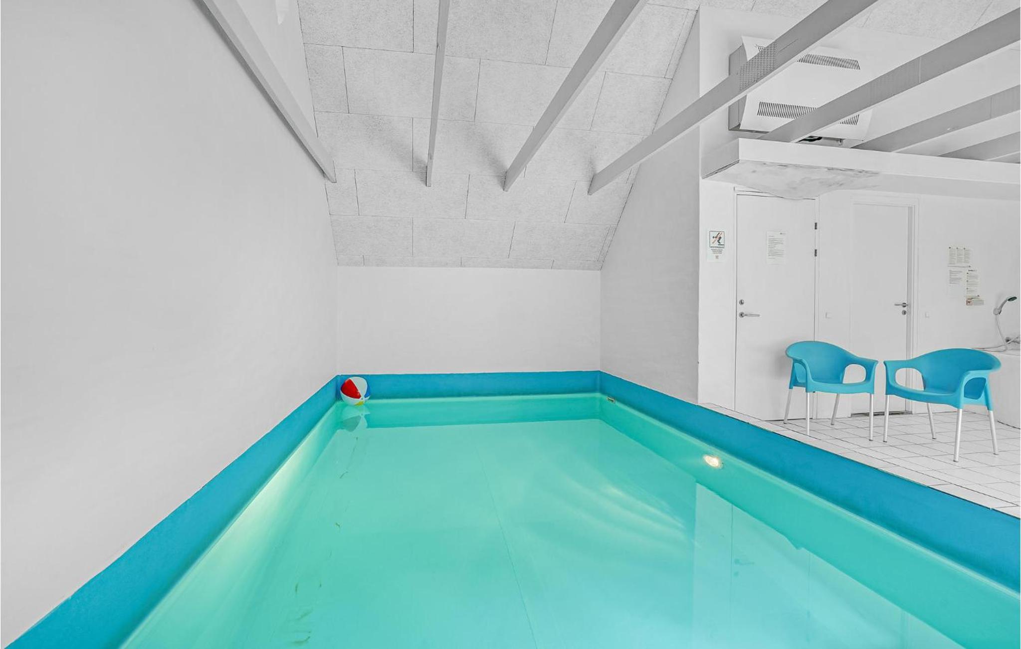 Lovely Home In Ulfborg With Wifi