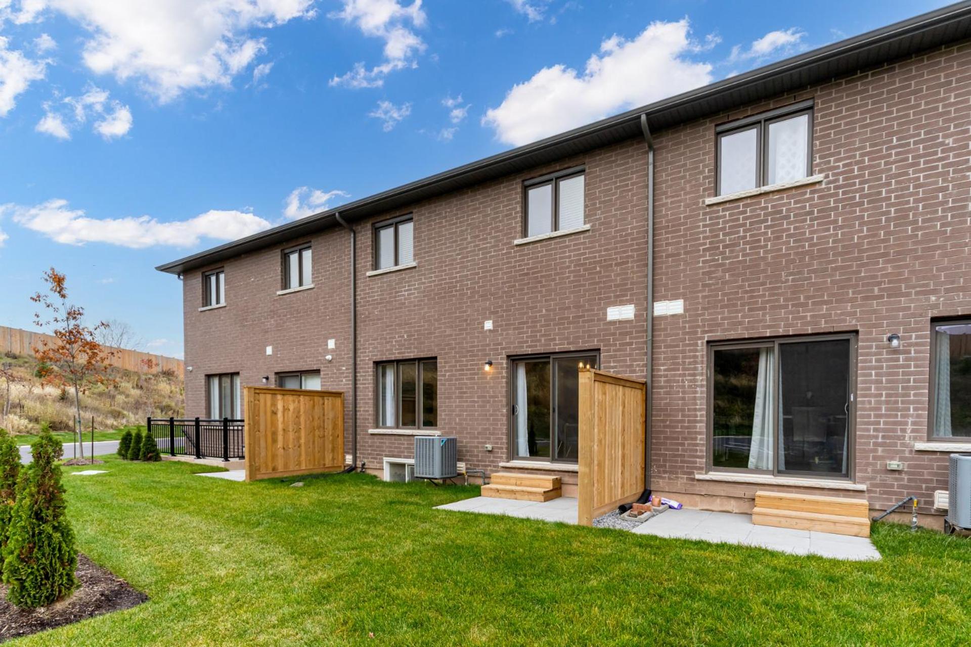 Luxury Living at the Falls - 4 bed house