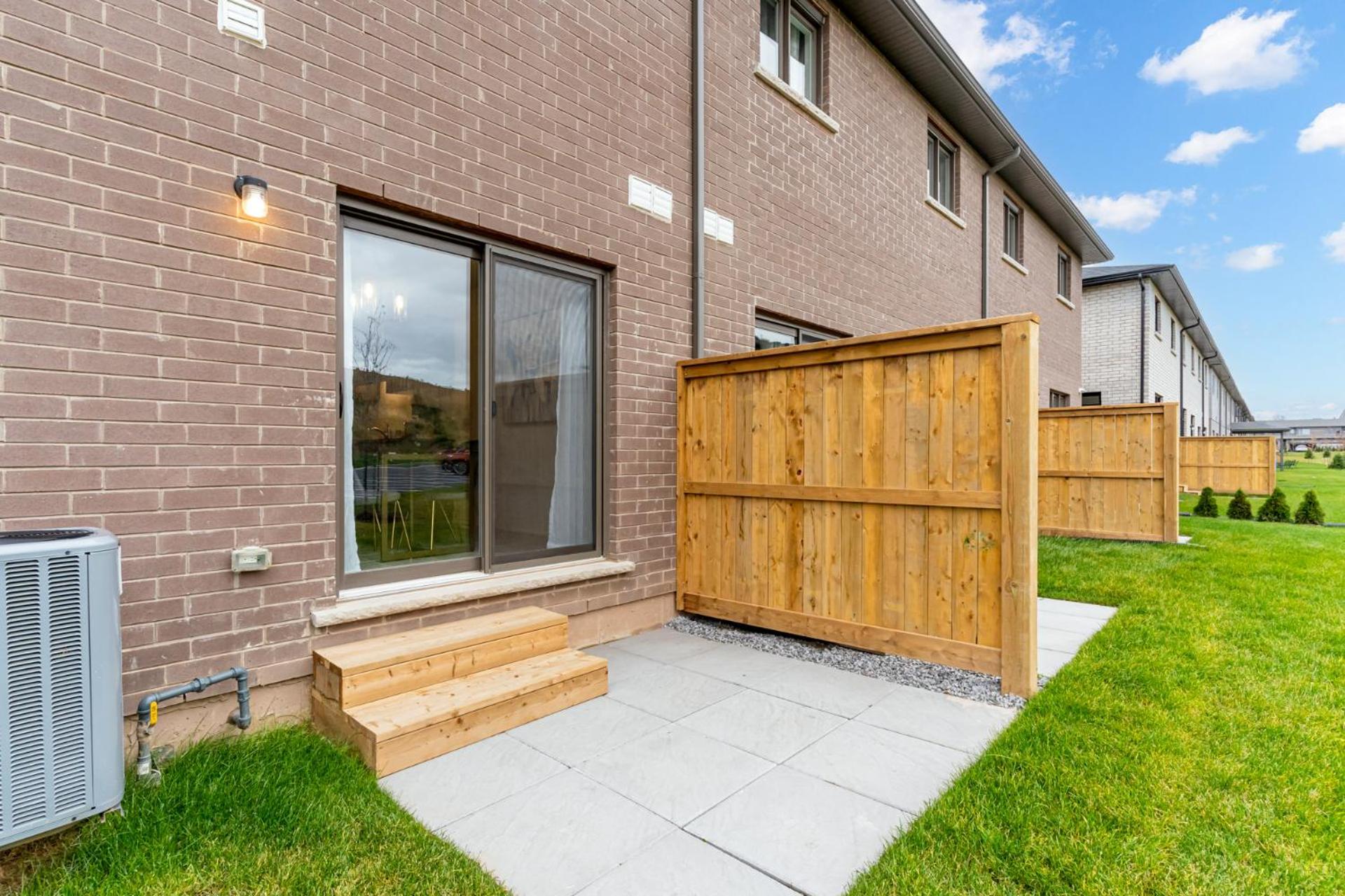 Luxury Living at the Falls - 4 bed house