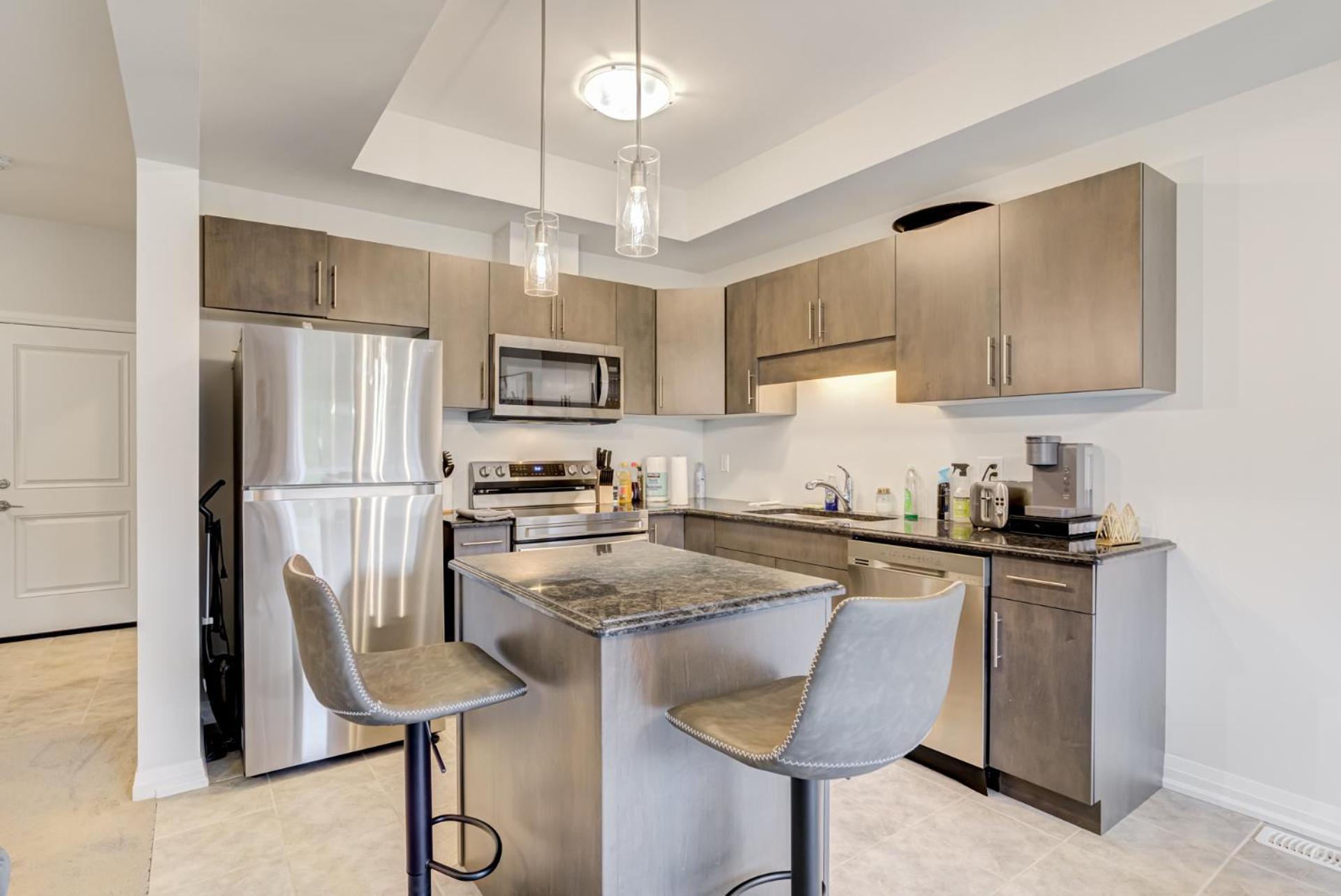 Luxury Living at the Falls - 4 bed house
