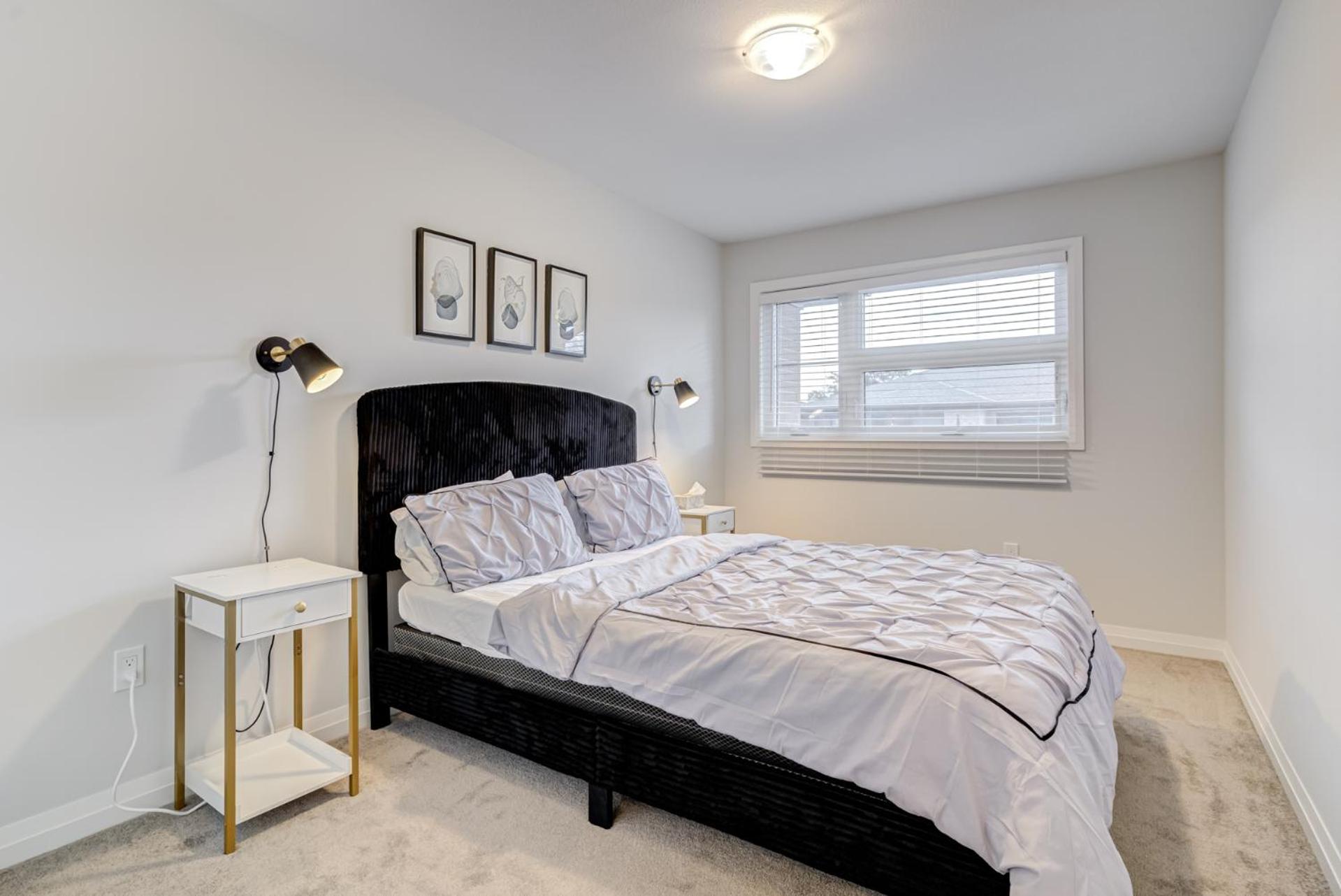Luxury Living at the Falls - 4 bed house