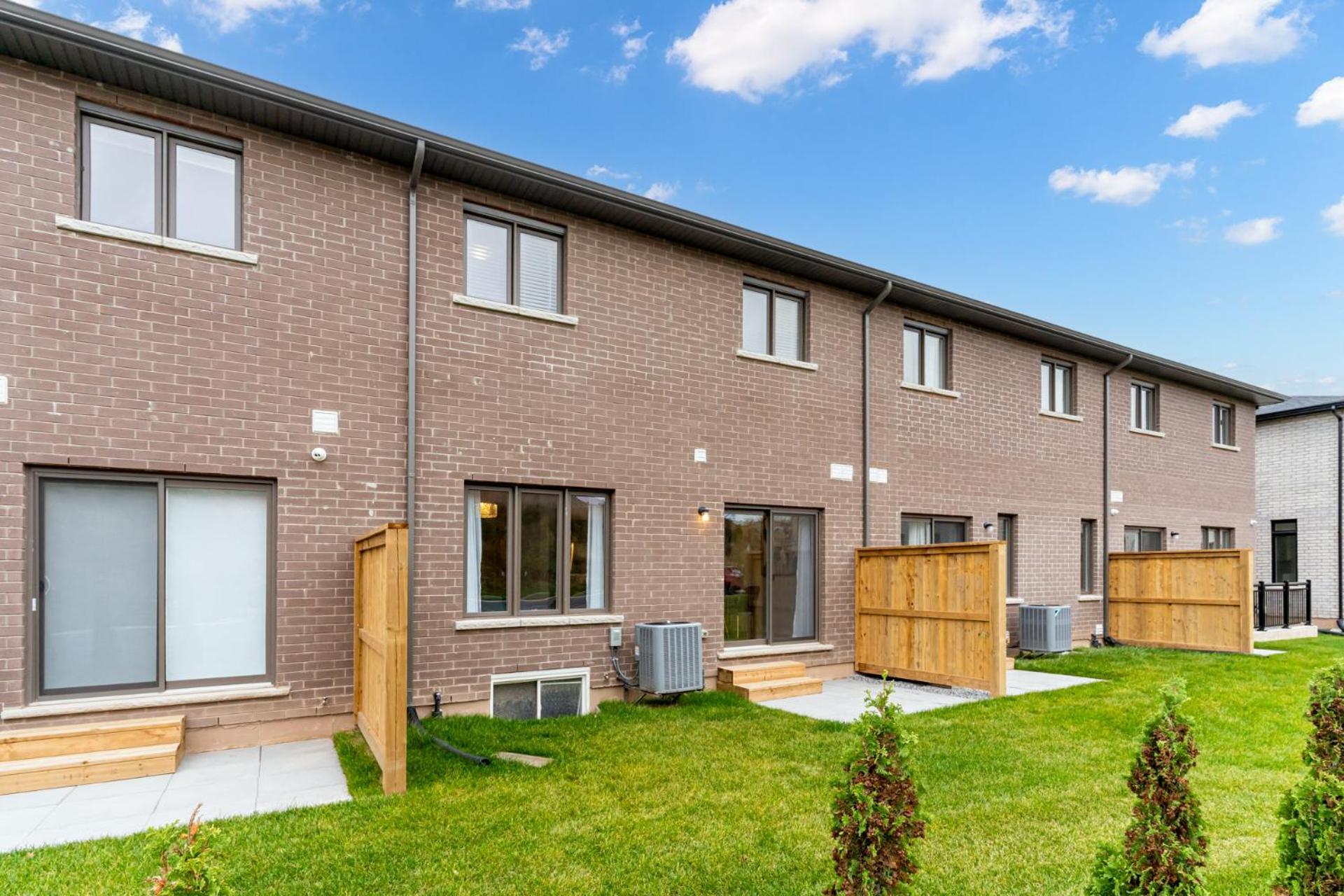 Luxury Living at the Falls - 4 bed house
