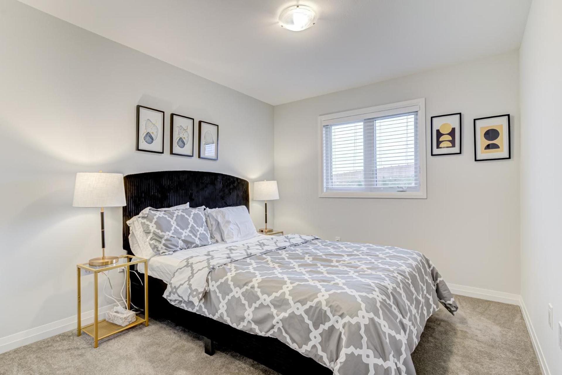 Luxury Living at the Falls - 4 bed house