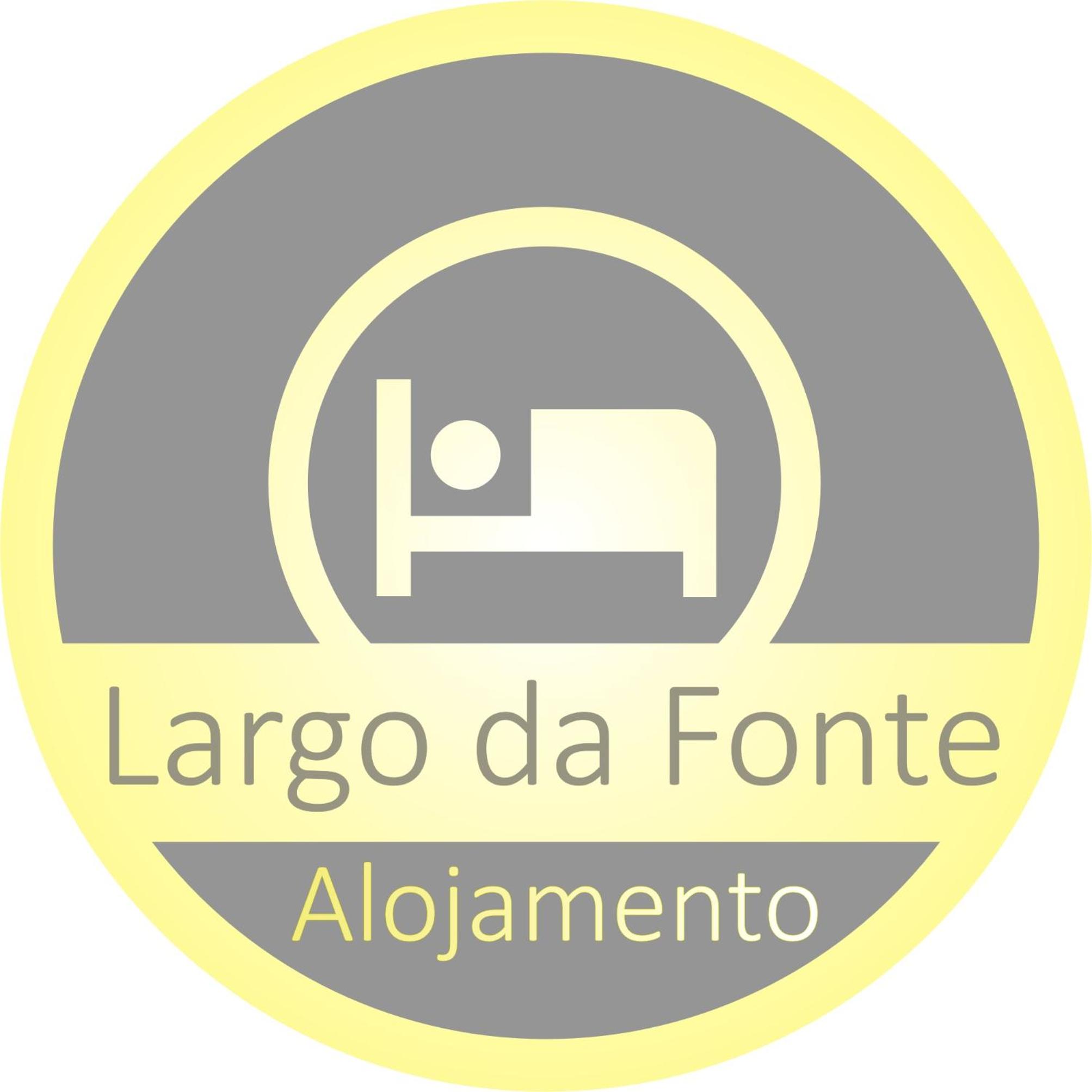 Largo da Fonte view 2