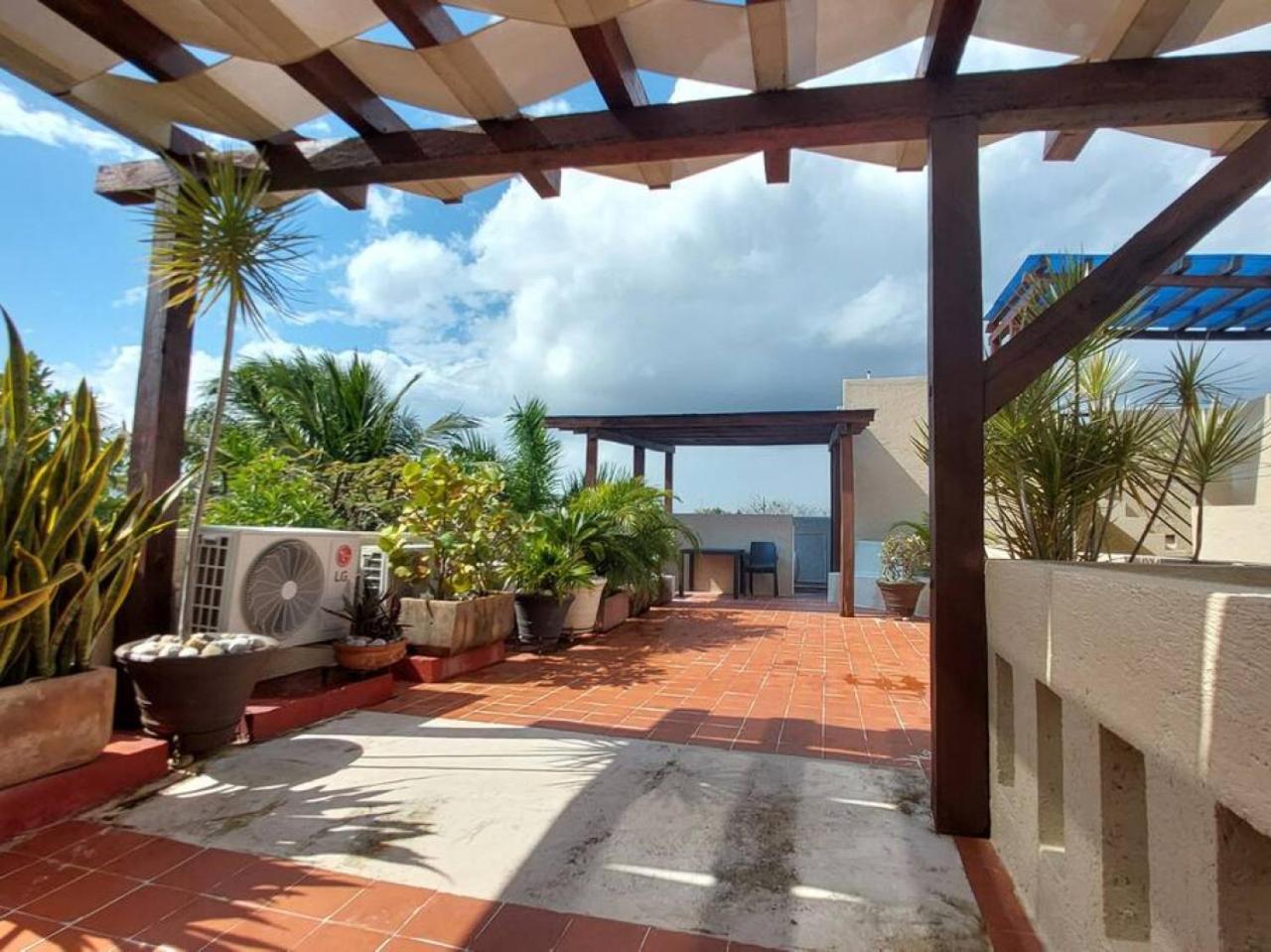 Charming 2BR Downtown Next to the Beach and 5th AV view 2
