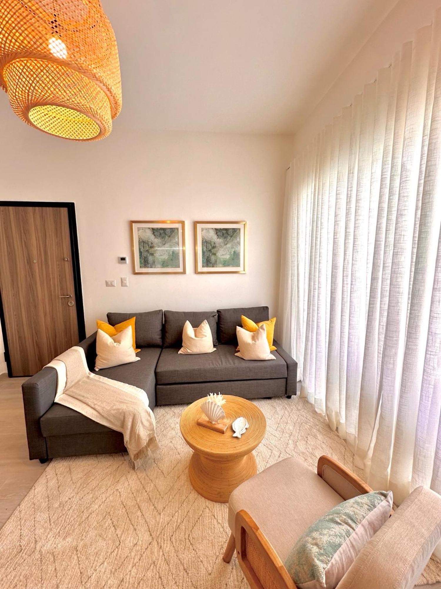 Coral Bay By DR Collection