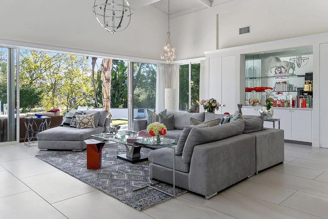 The Shadow Hill Luxury Villa