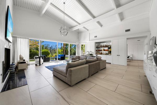 The Shadow Hill Luxury Villa