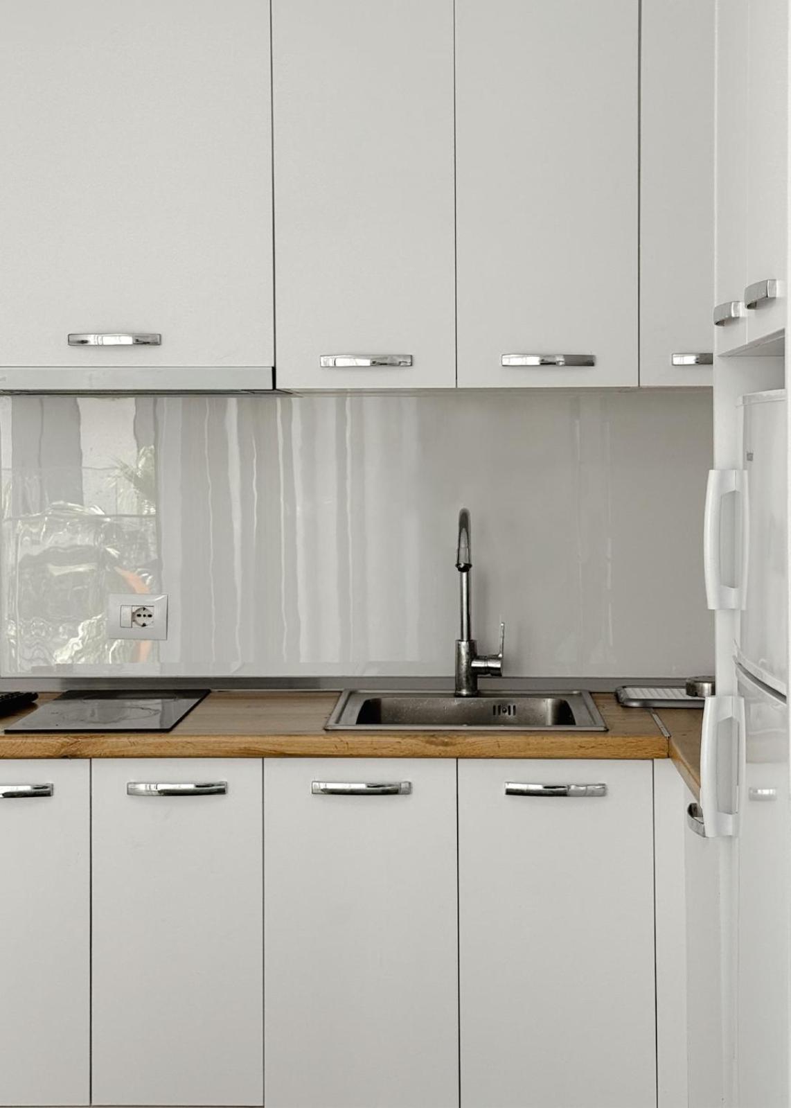 Liza Apartments - Unit 1