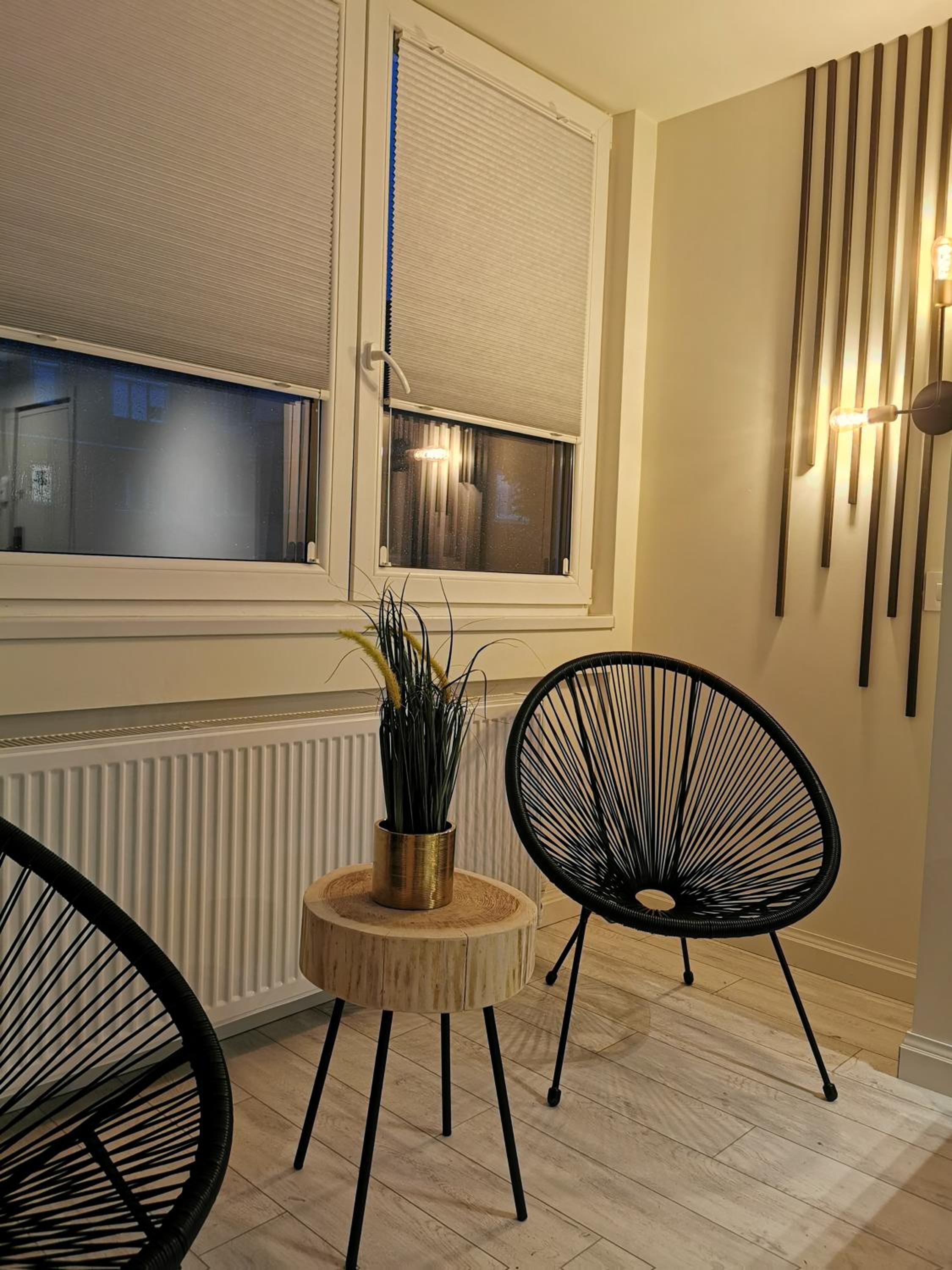 Noir Apartment
