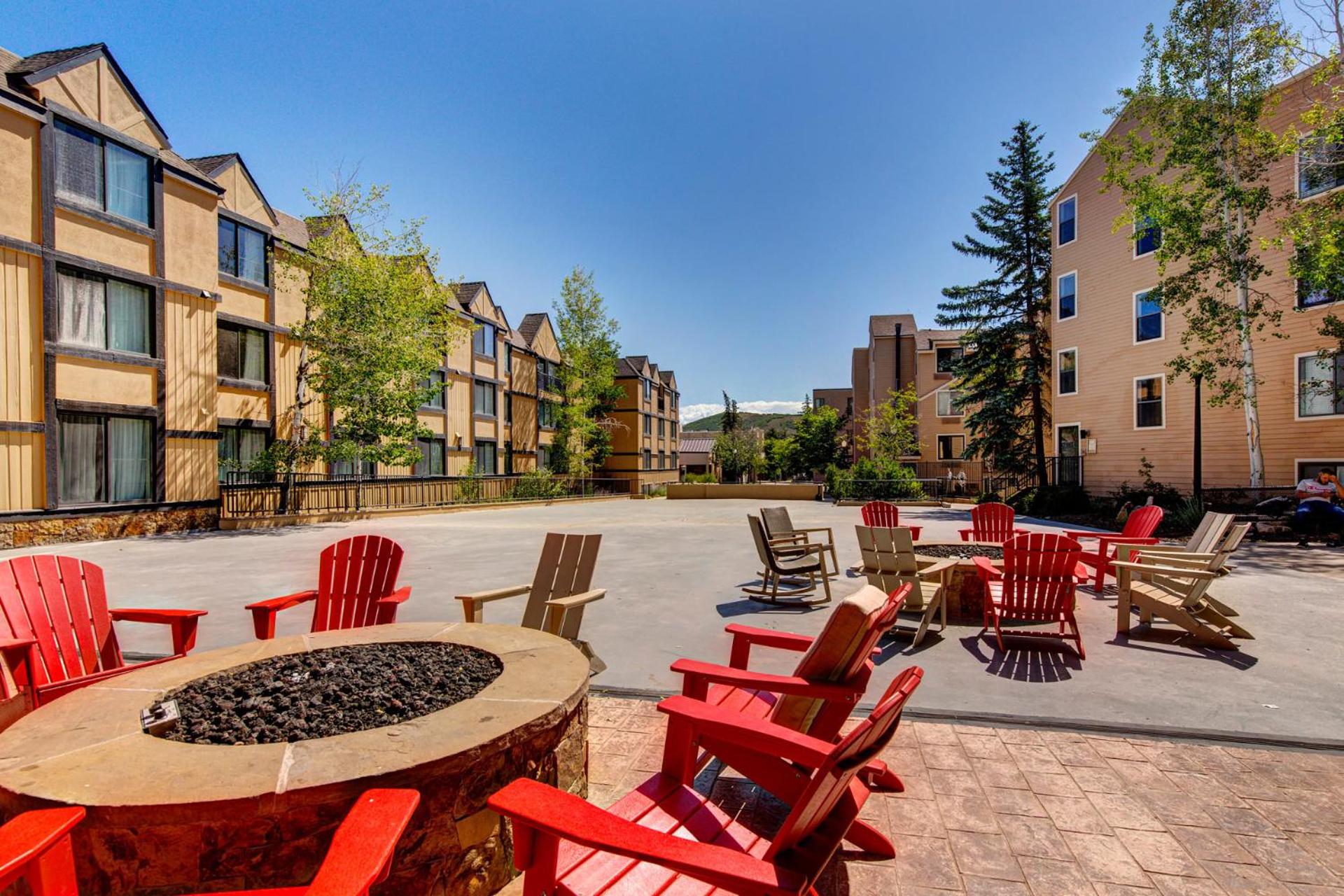 Carriage House 218 by Moose Management view 4