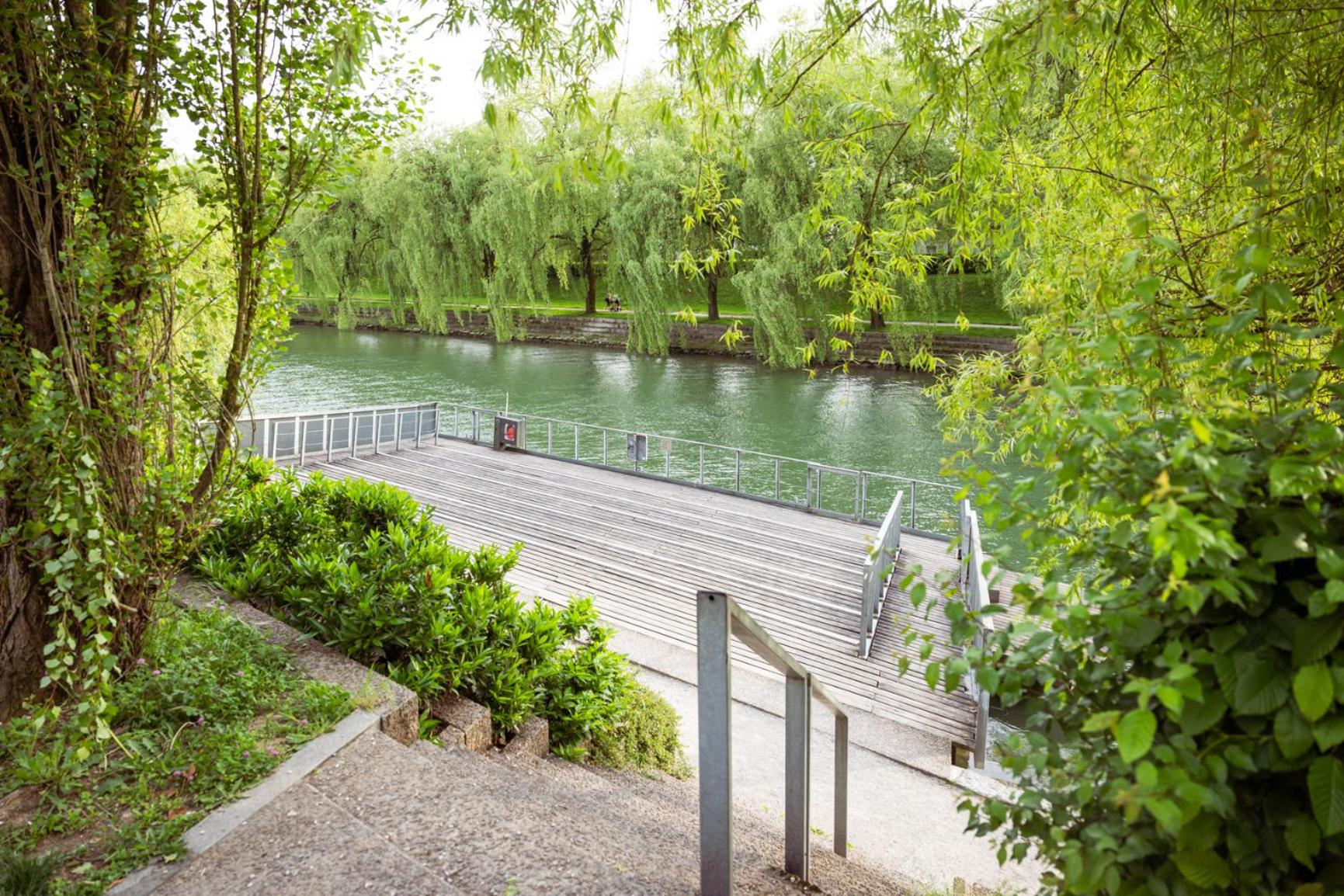 Riverview Residence - with parking
