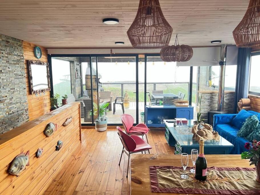 PEZ HOUSE