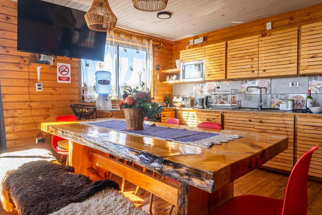 PEZ HOUSE