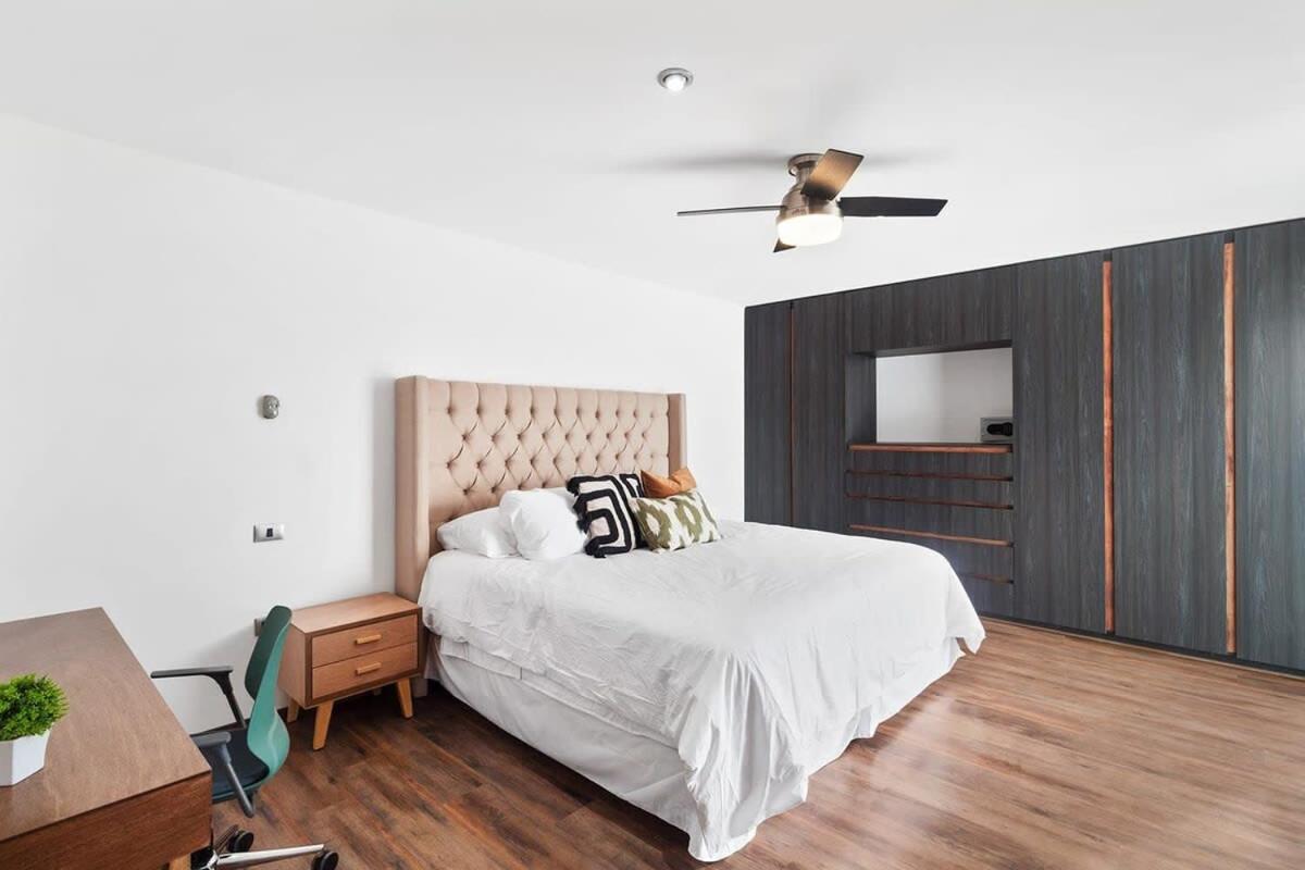 MS Excelente Suite Alberca Milenio C32 view 3