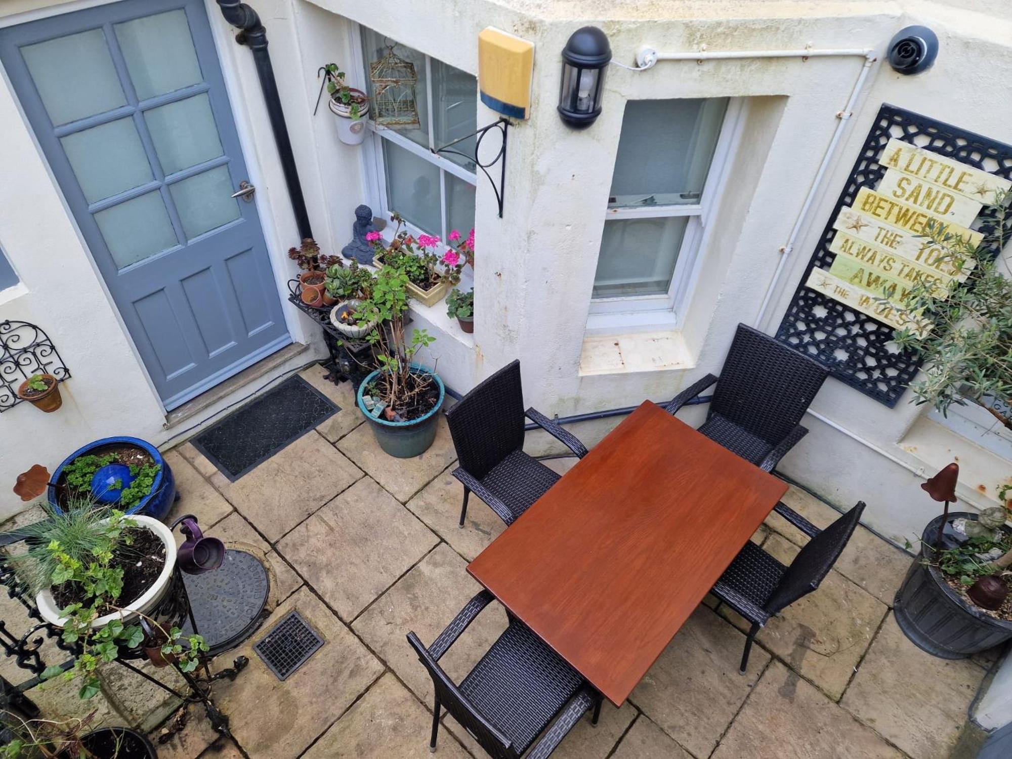 Unique seafront 2 bedroom 2 bathroom apartment view 3