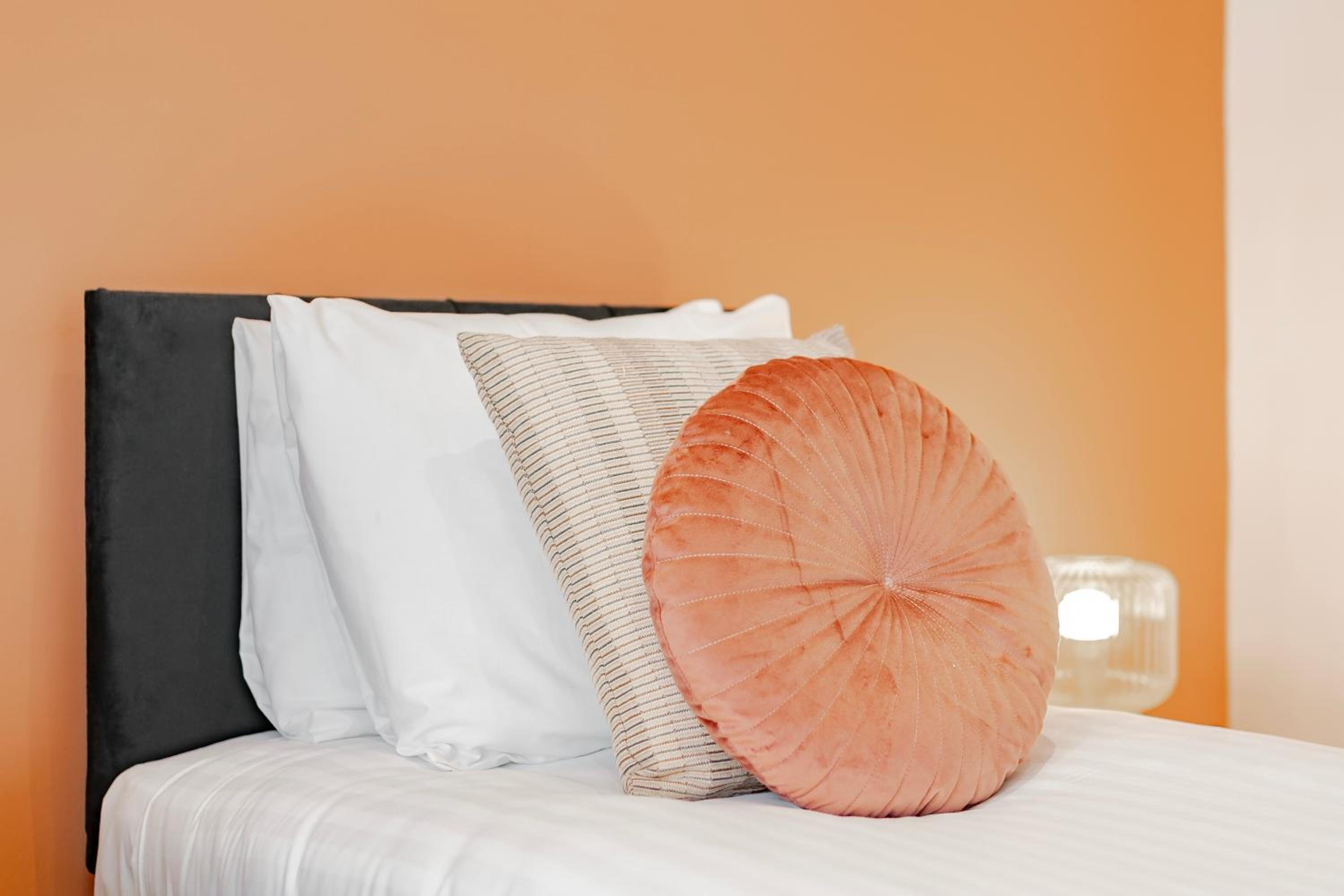 Cosy & Stylish Apmt w/ Fast Wifi