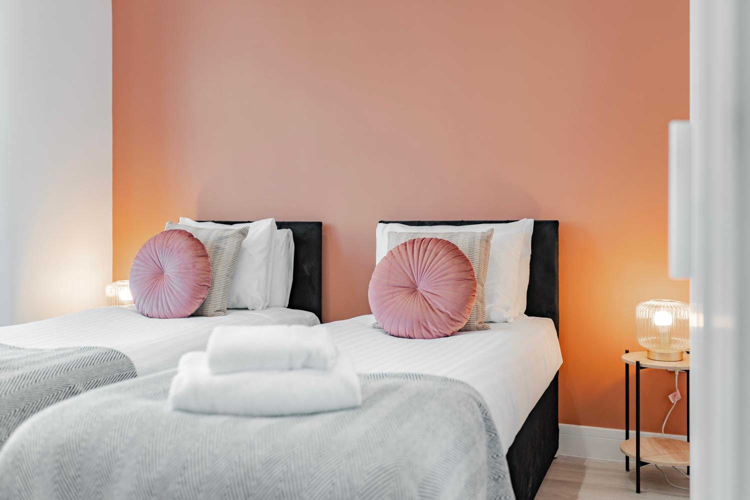 Cosy & Stylish Apmt w/ Fast Wifi