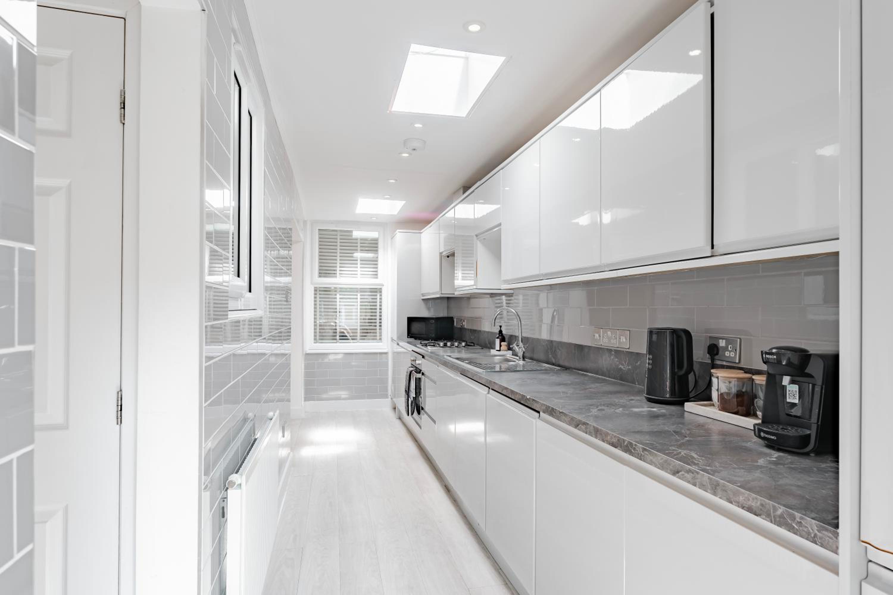 Cosy & Stylish Apmt w/ Fast Wifi