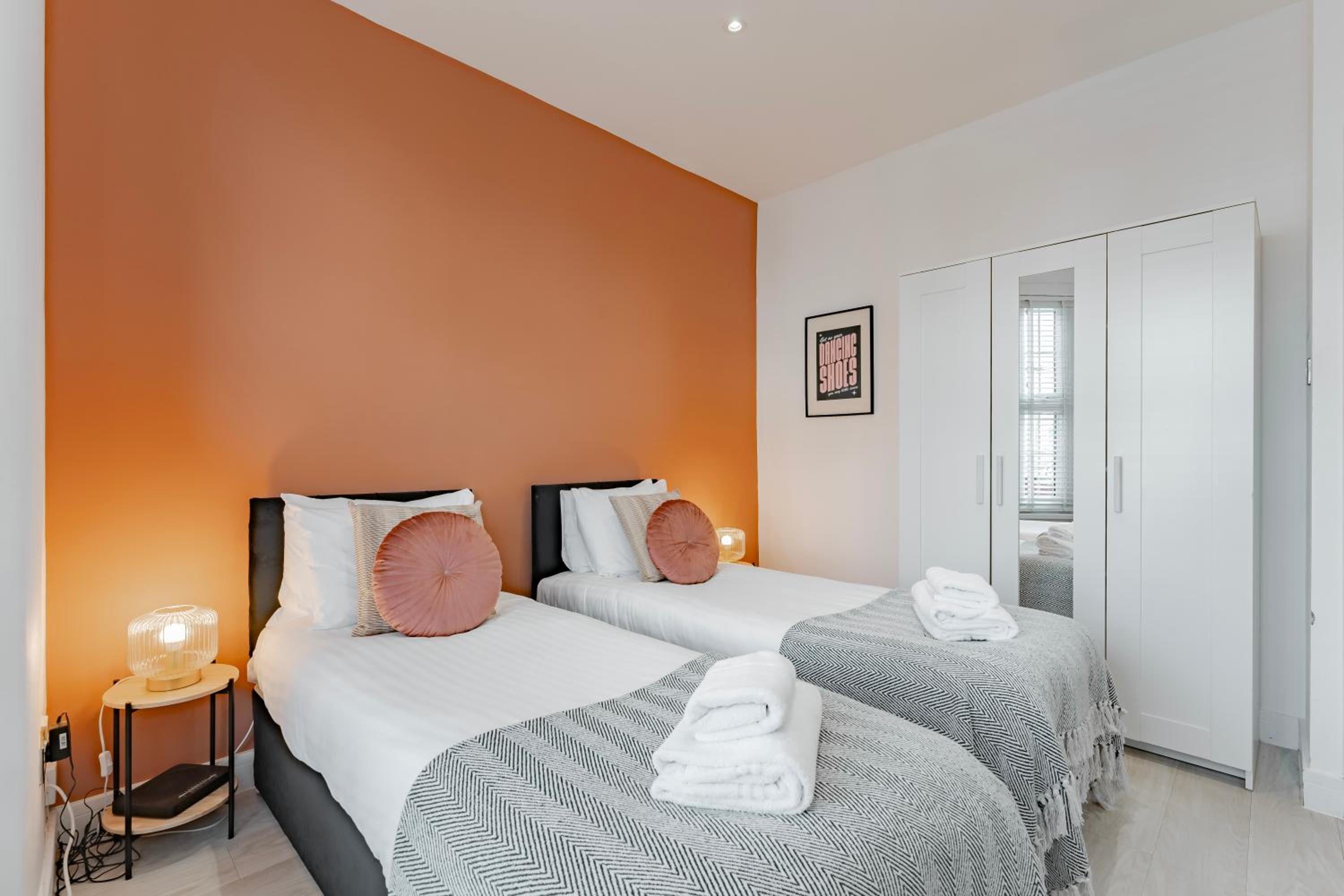 Cosy & Stylish Apmt w/ Fast Wifi