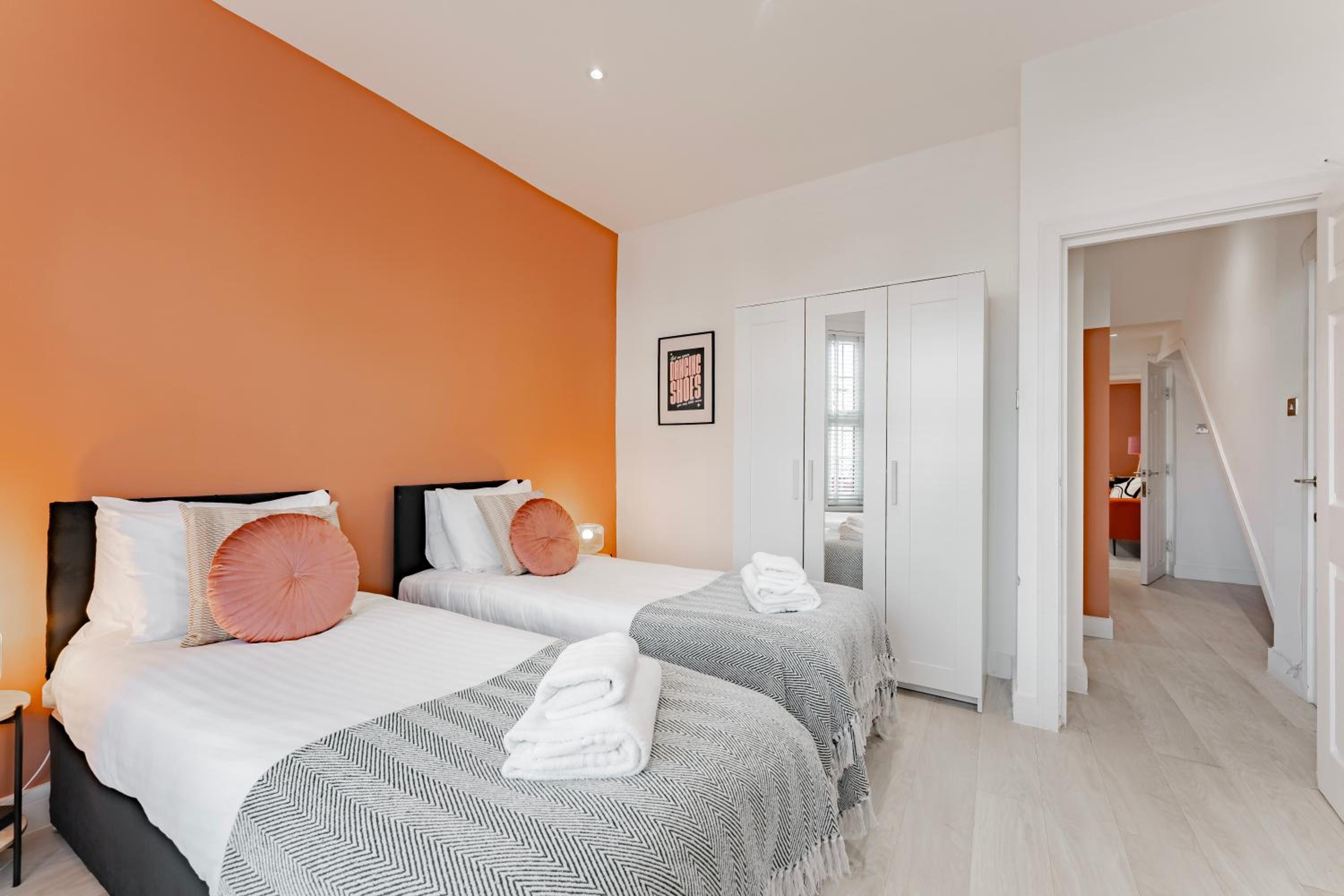 Cosy & Stylish Apmt w/ Fast Wifi