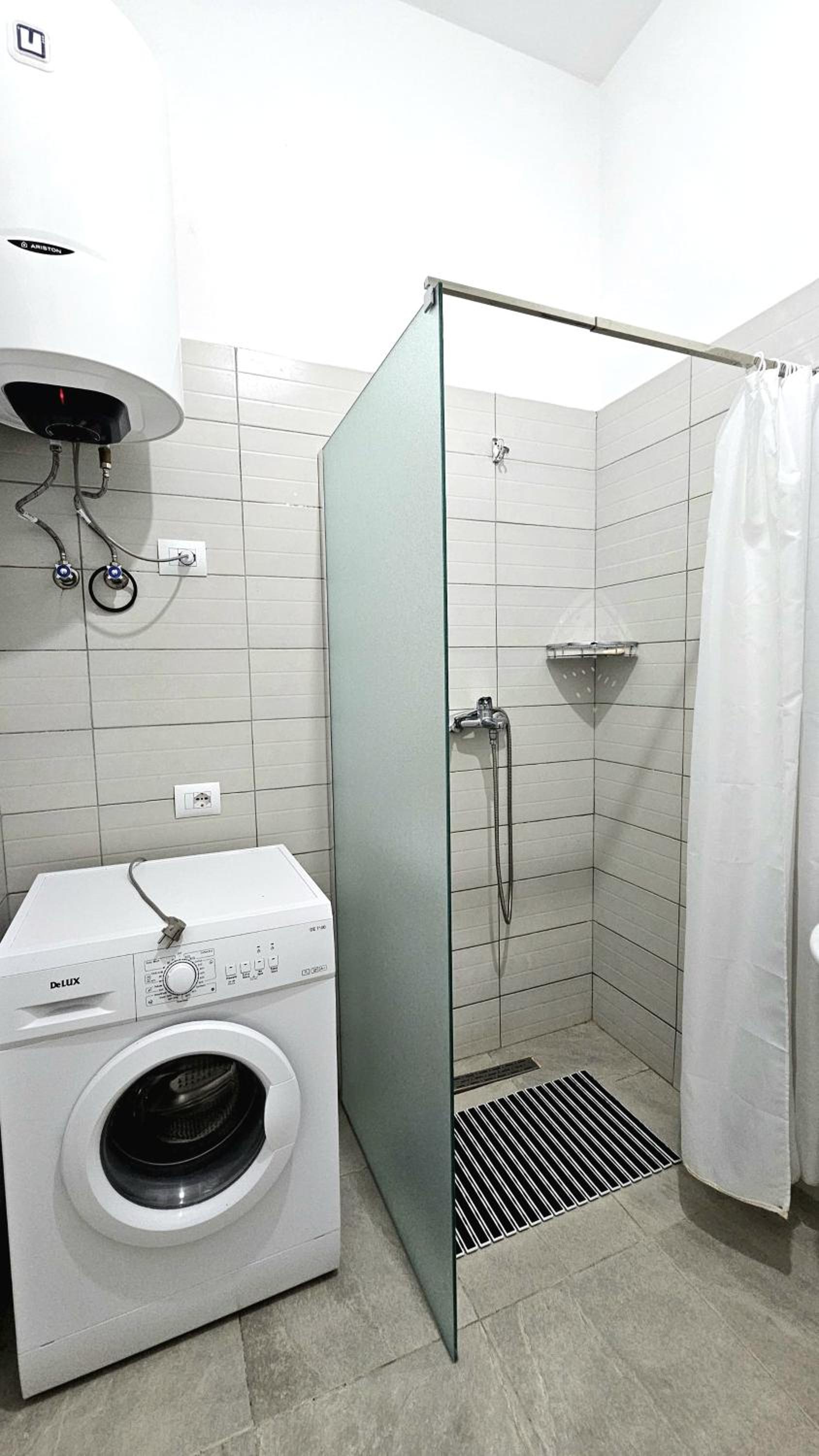 Liza Apartments - Unit 2