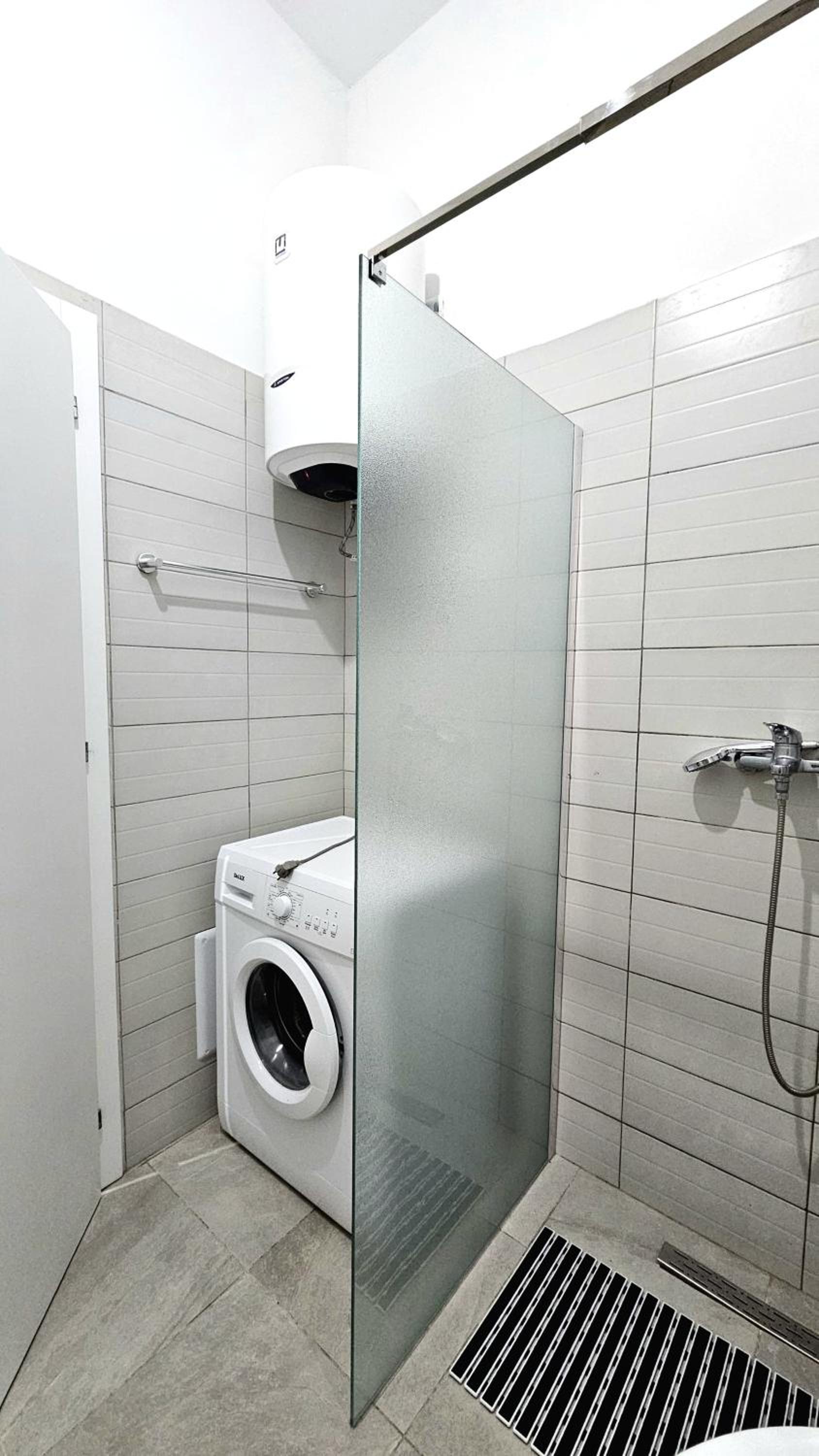 Liza Apartments - Unit 2