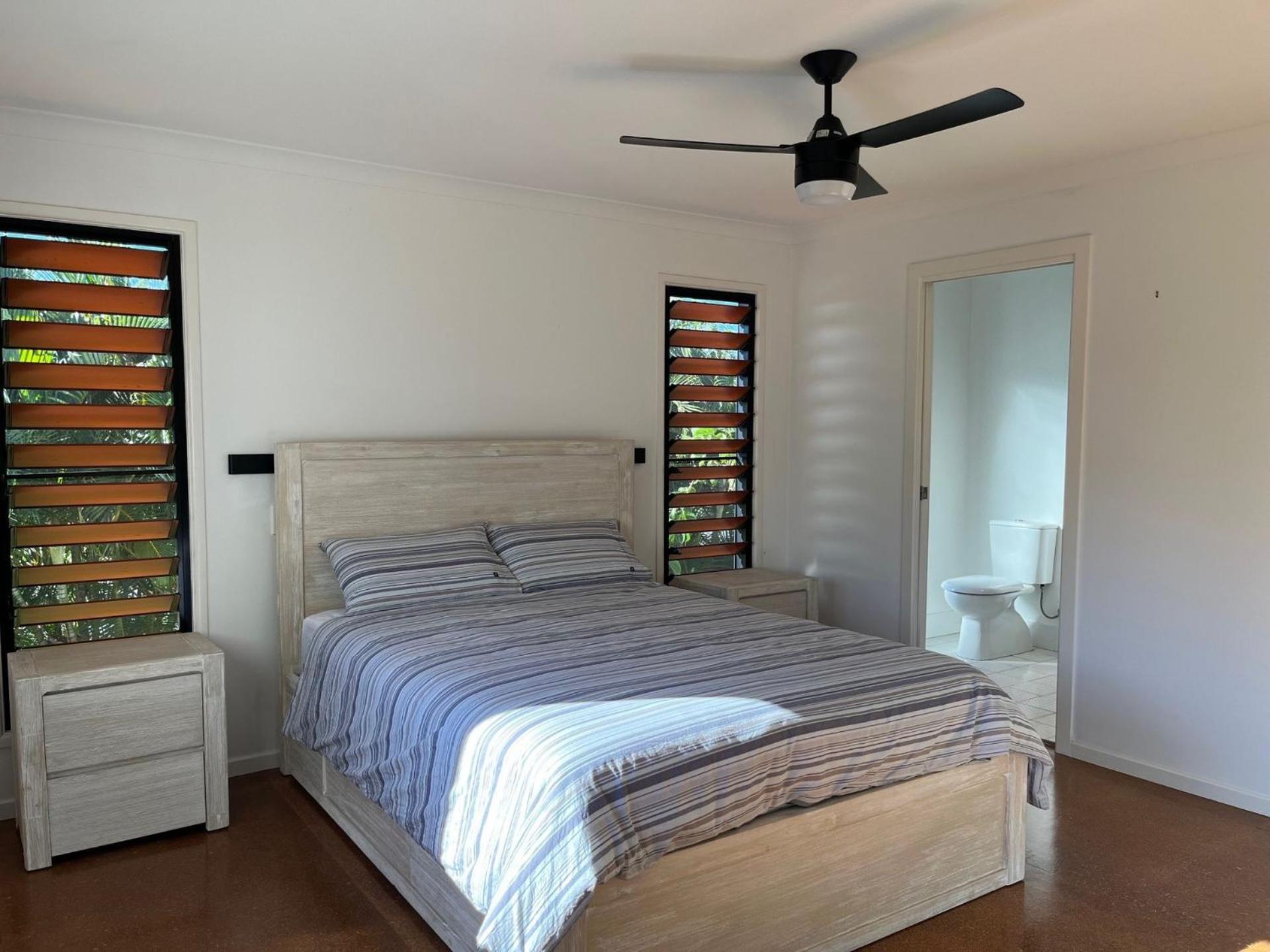 14 Manooka Drive - Rainbow Beach Pets Welcome. Fully fenced