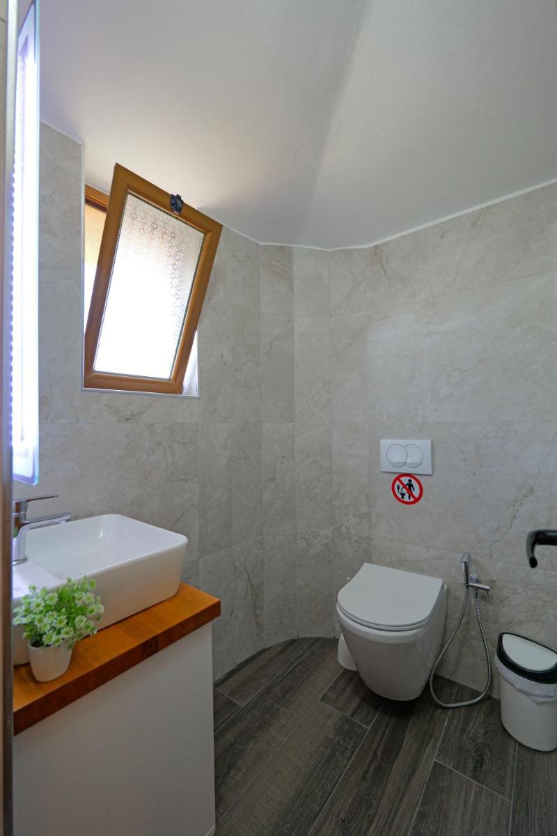 Vila EN AD