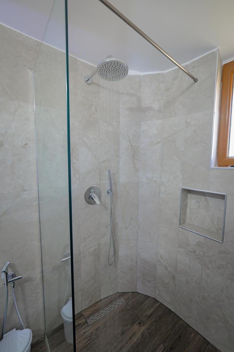 Vila EN AD