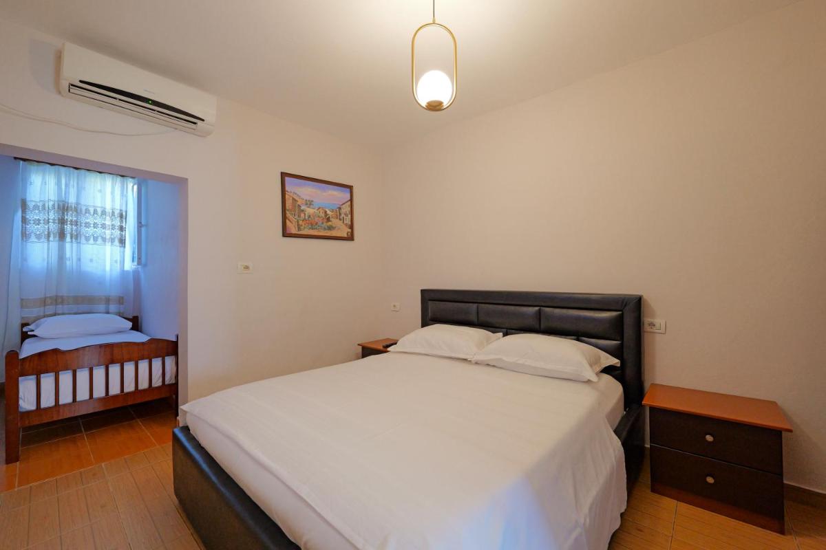 Vila EN AD