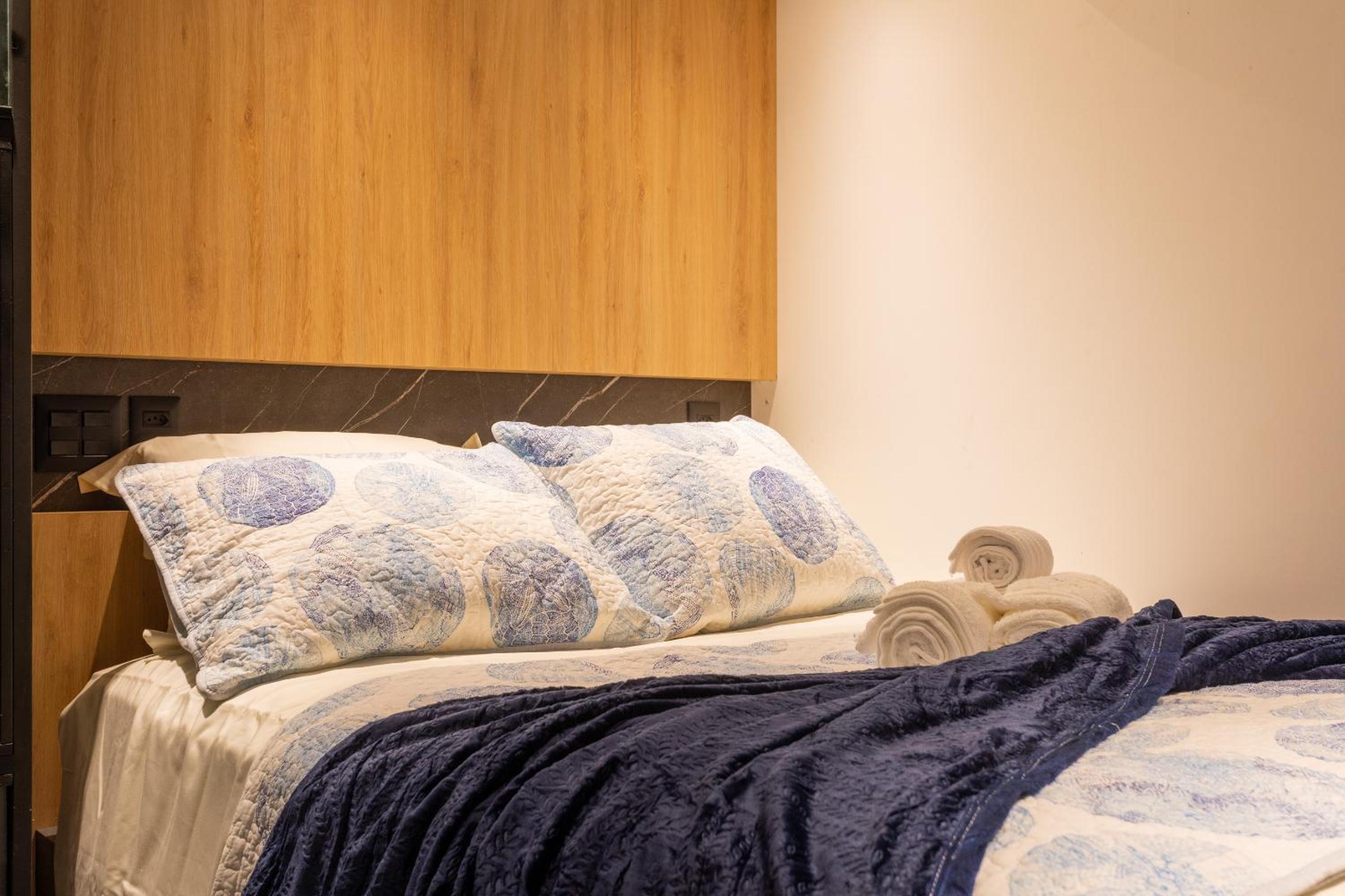 Loft com jacuzzi privativa frente mar do Bessa