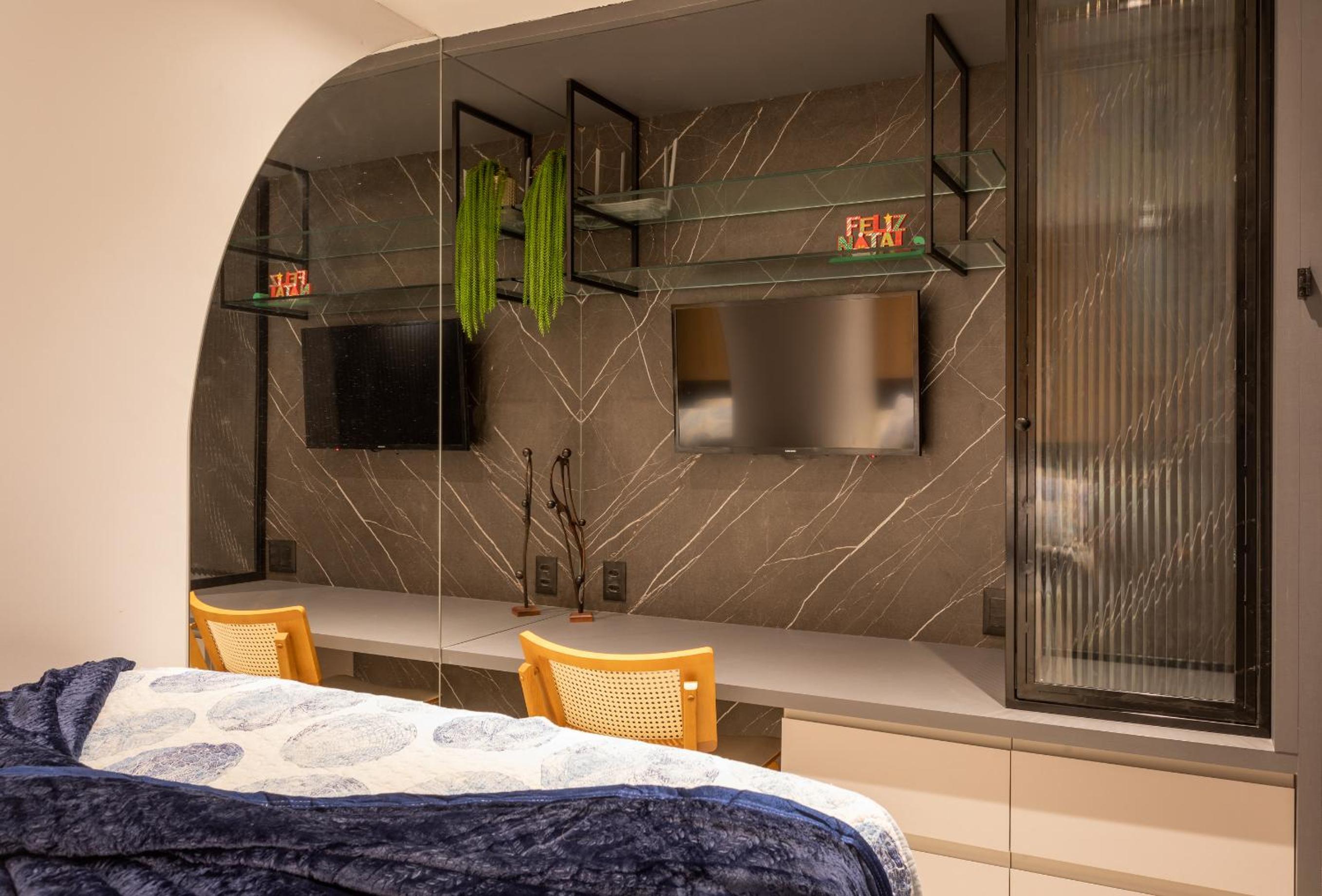 Loft com jacuzzi privativa frente mar do Bessa