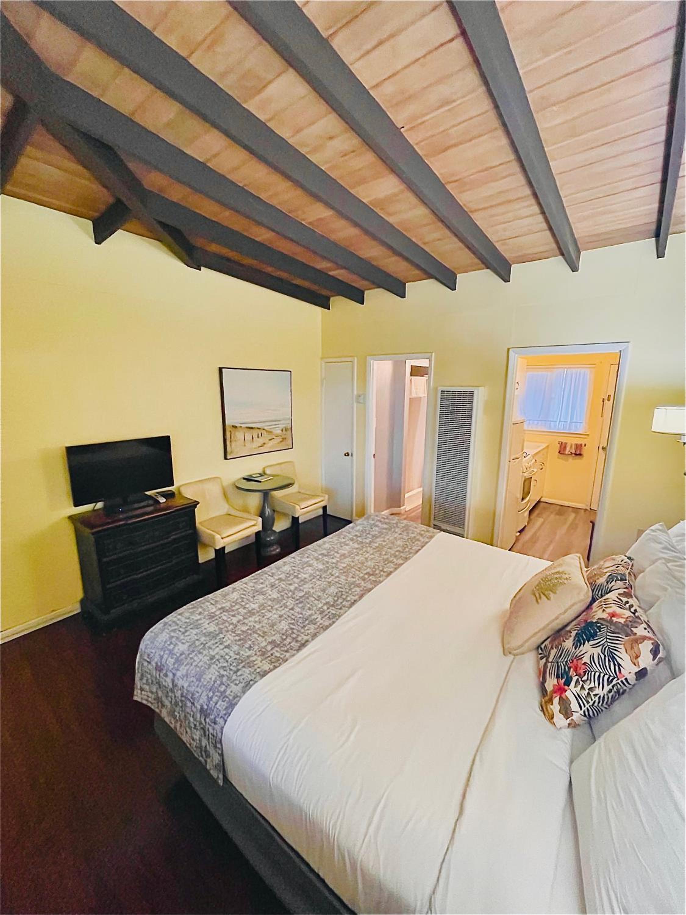 Pleasant Inn