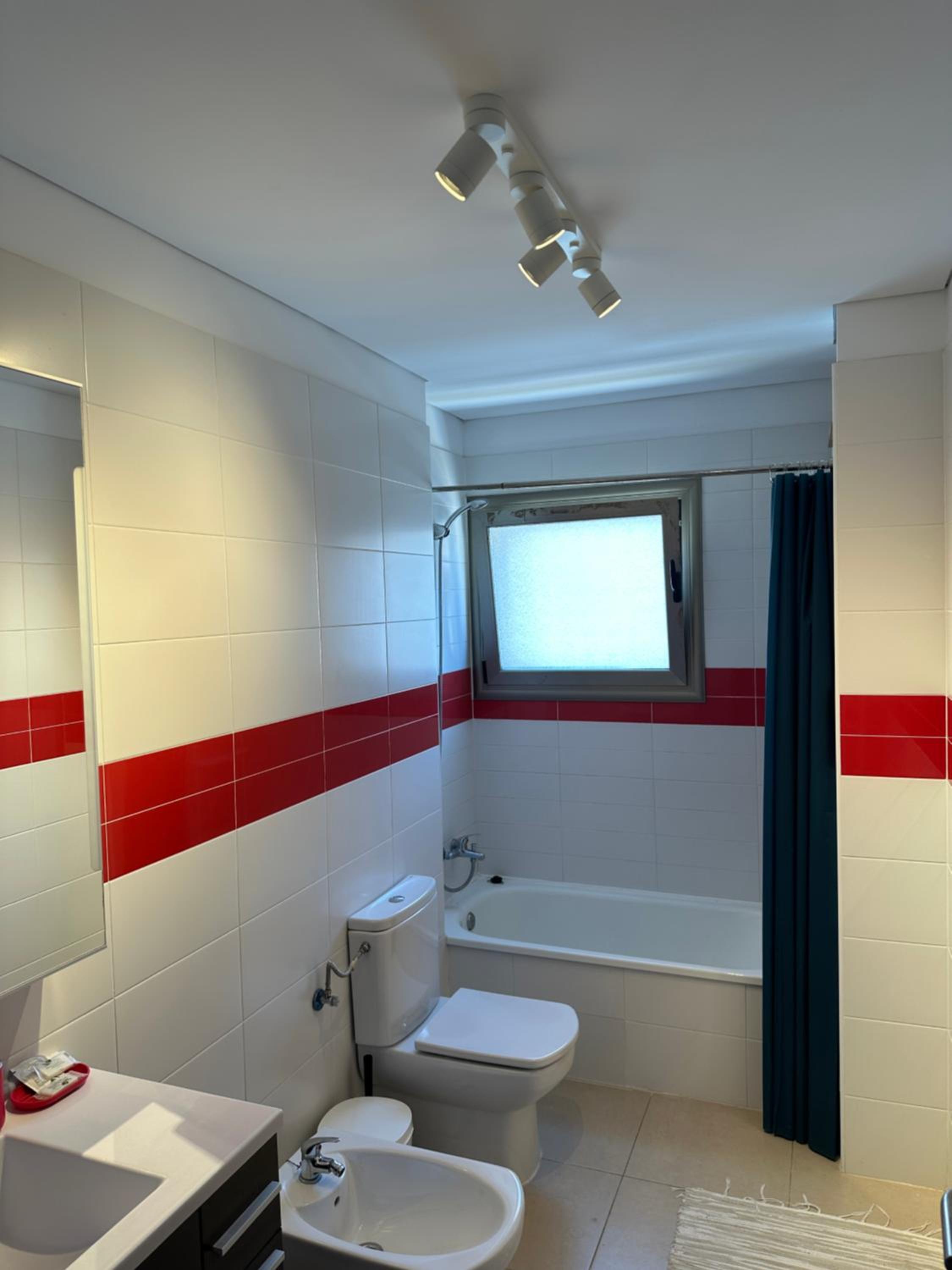Alcalá seaside apartment, two rooms, private parking