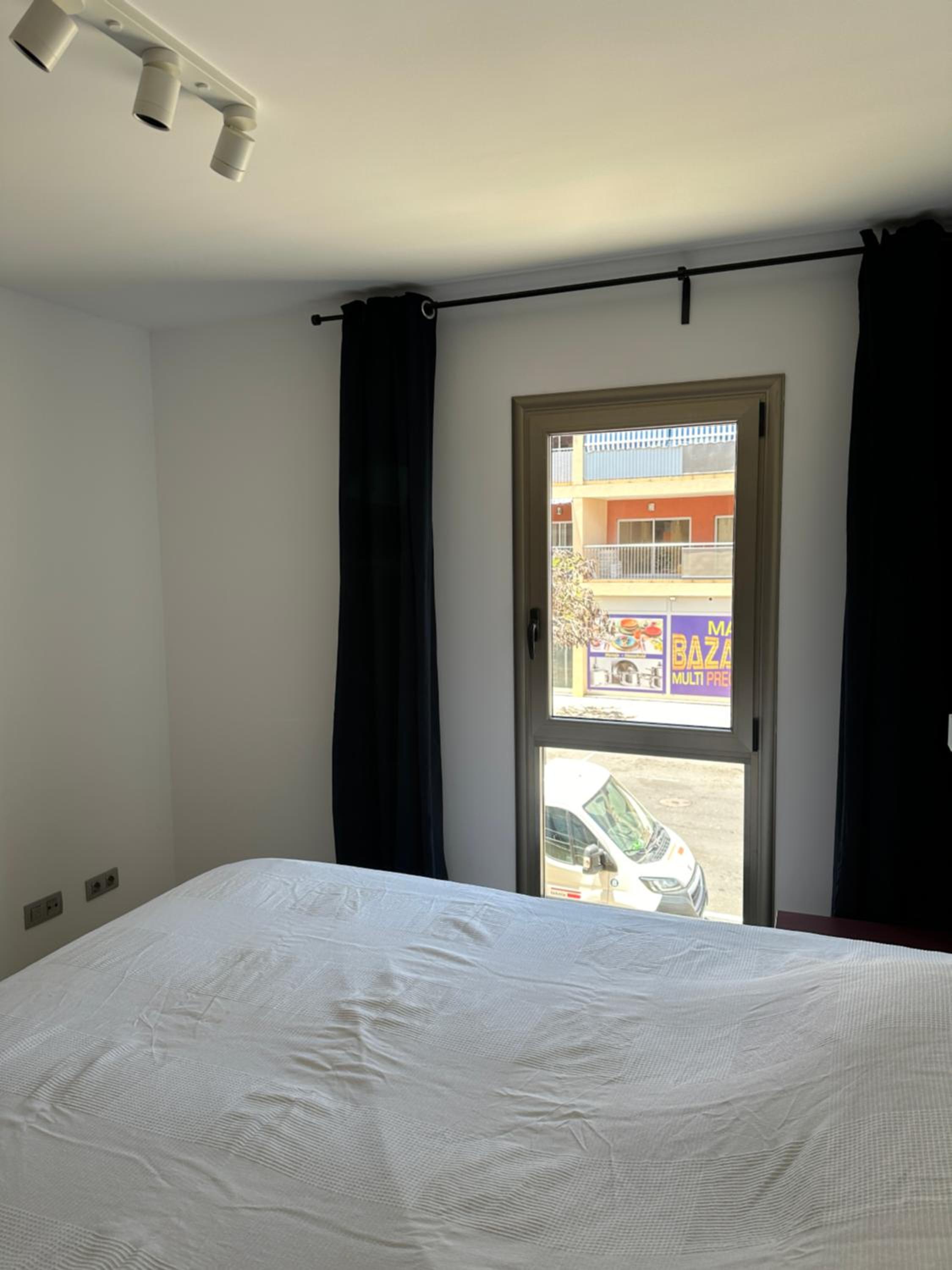 Alcalá seaside apartment, two rooms, private parking