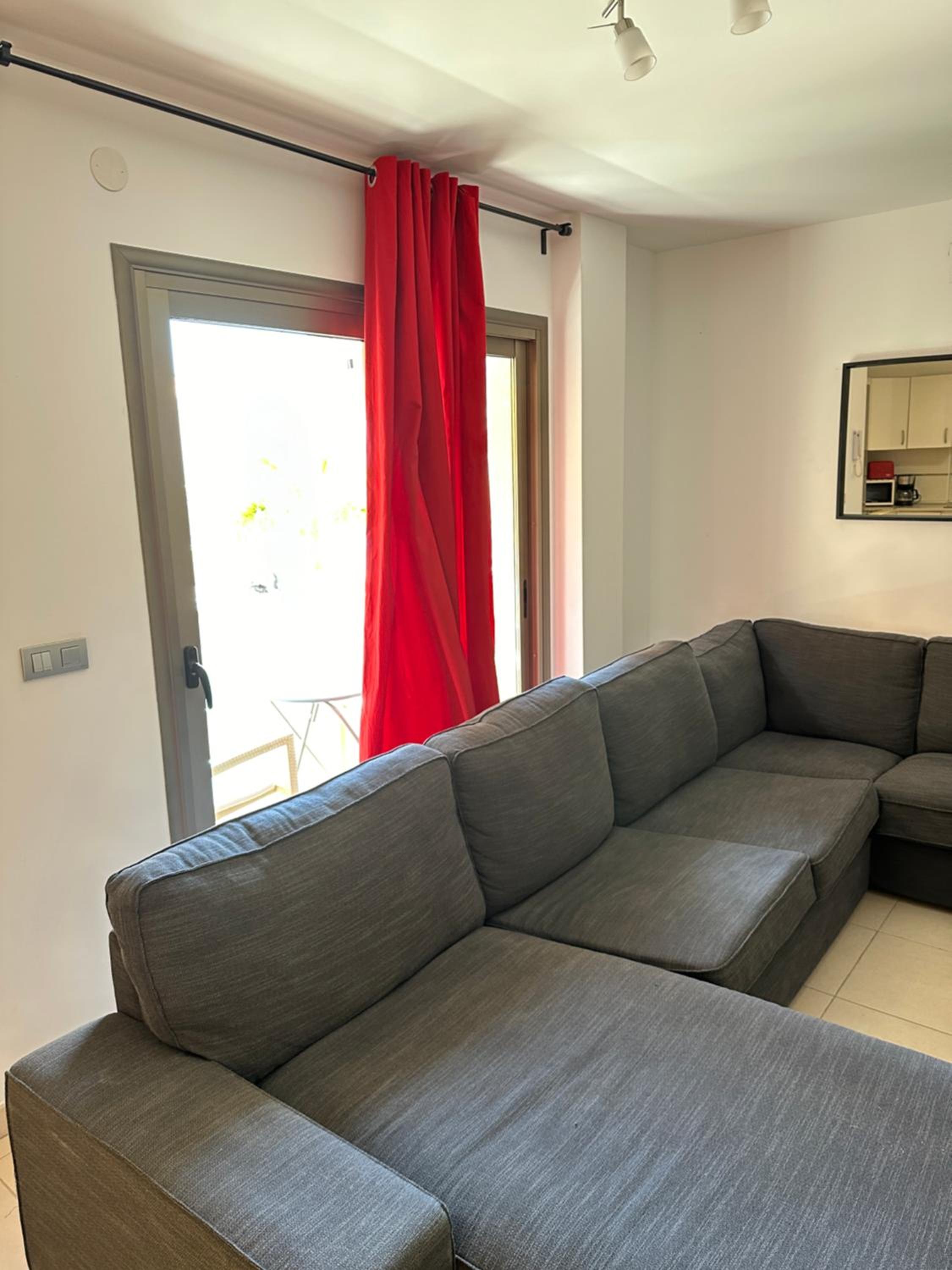 Alcalá seaside apartment, two rooms, private parking