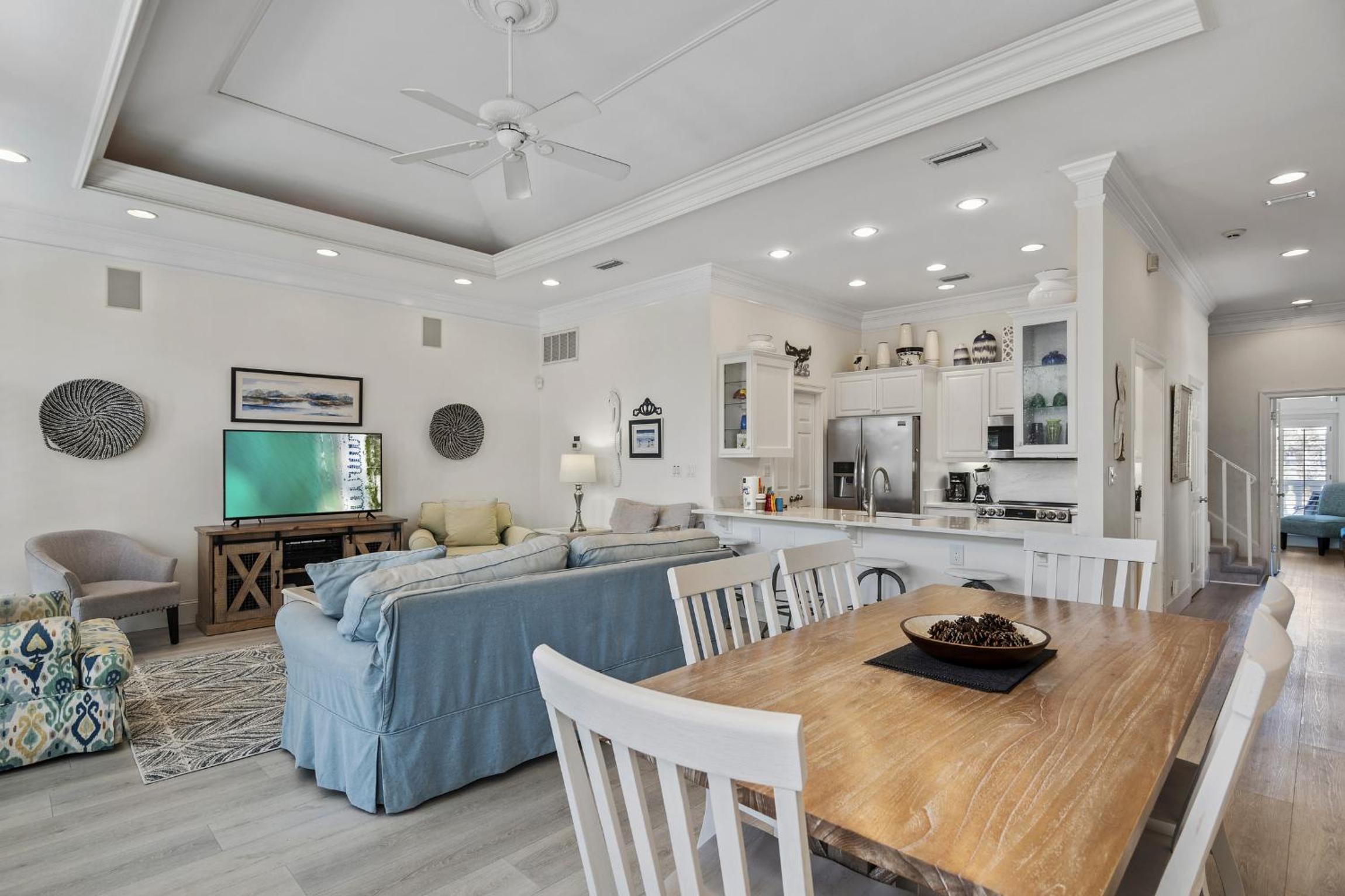 Southern Nights At Destin Pointe Resort