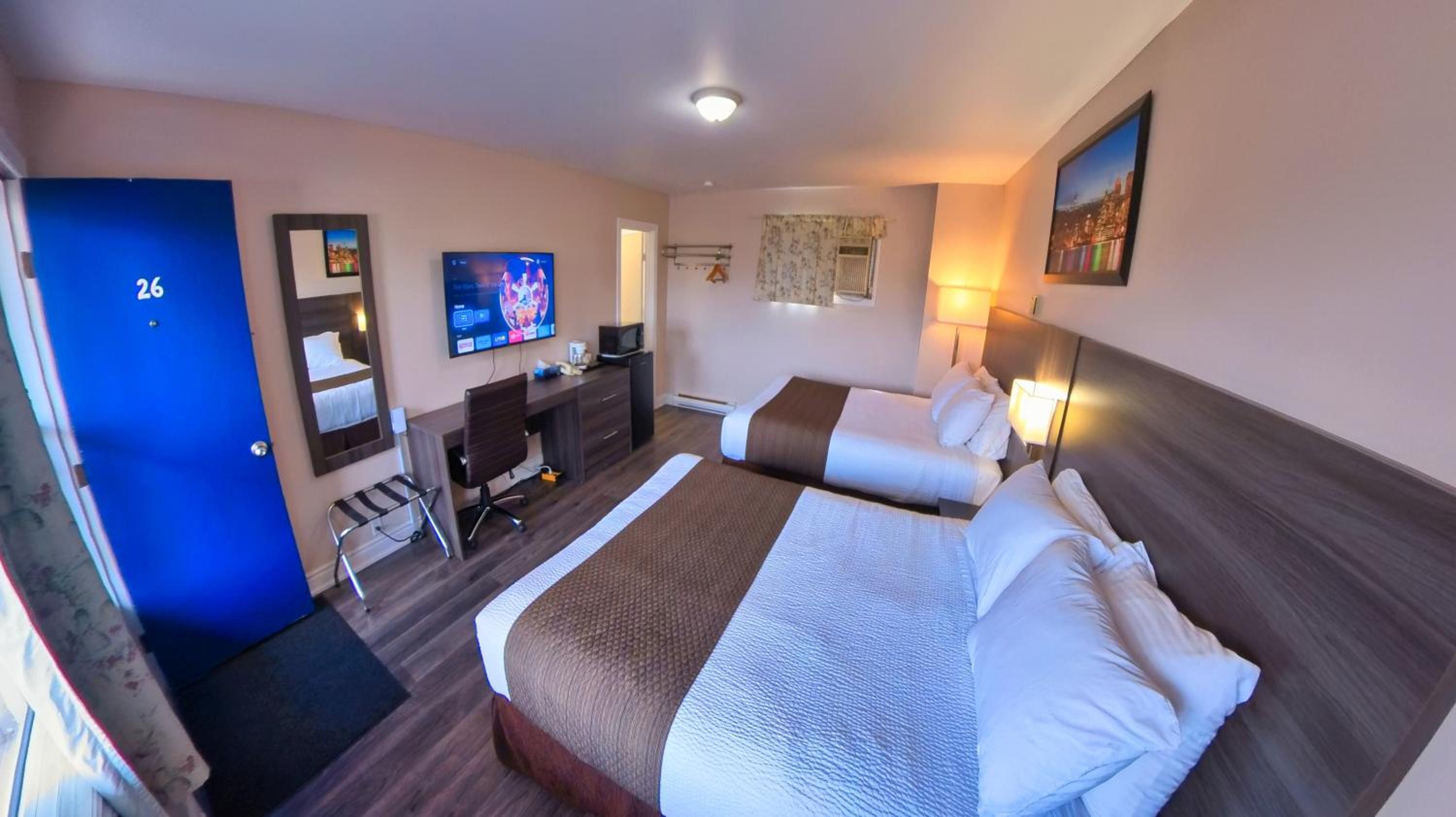 Maple Leaf Inn & Suites