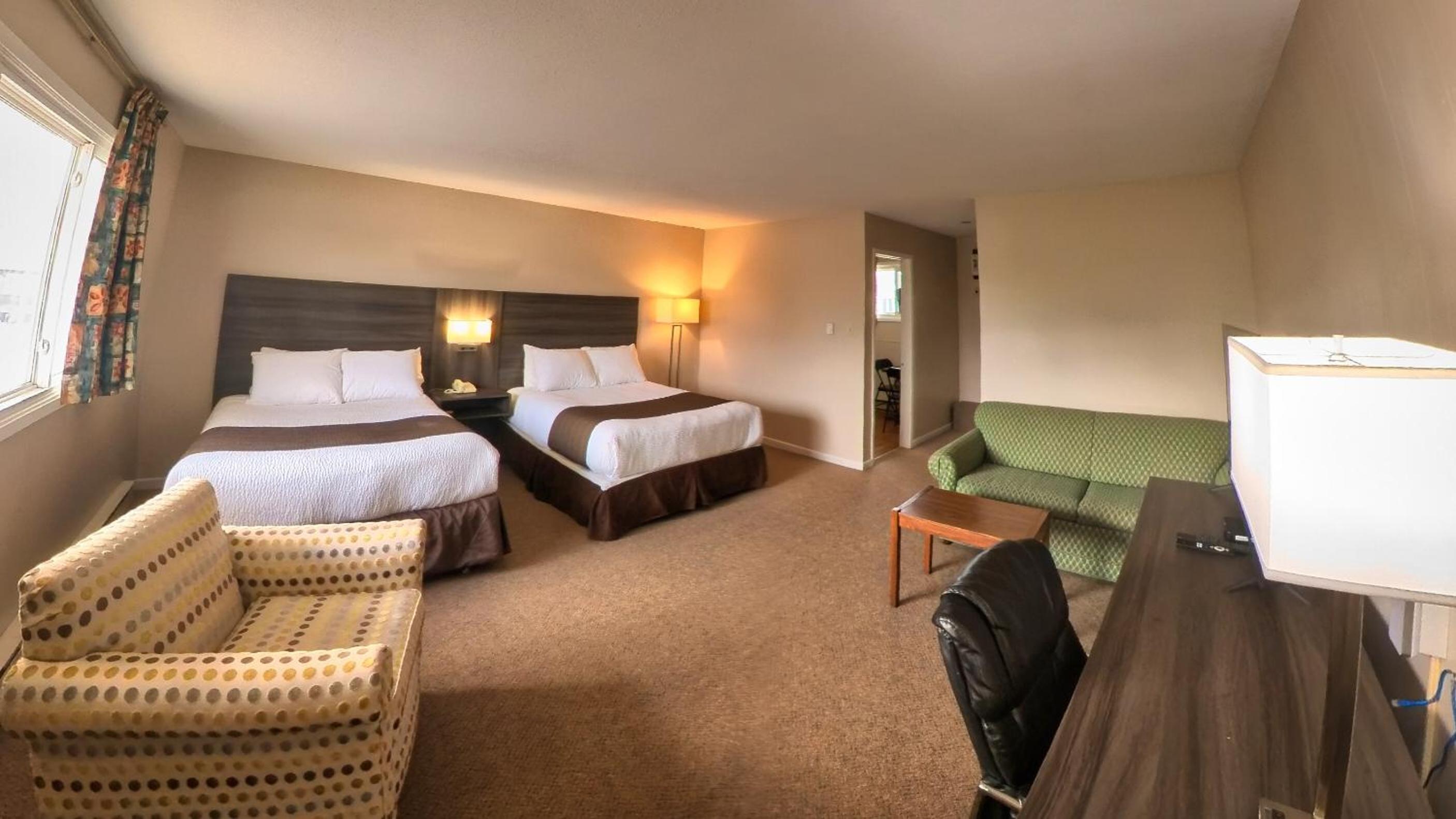 Maple Leaf Inn & Suites