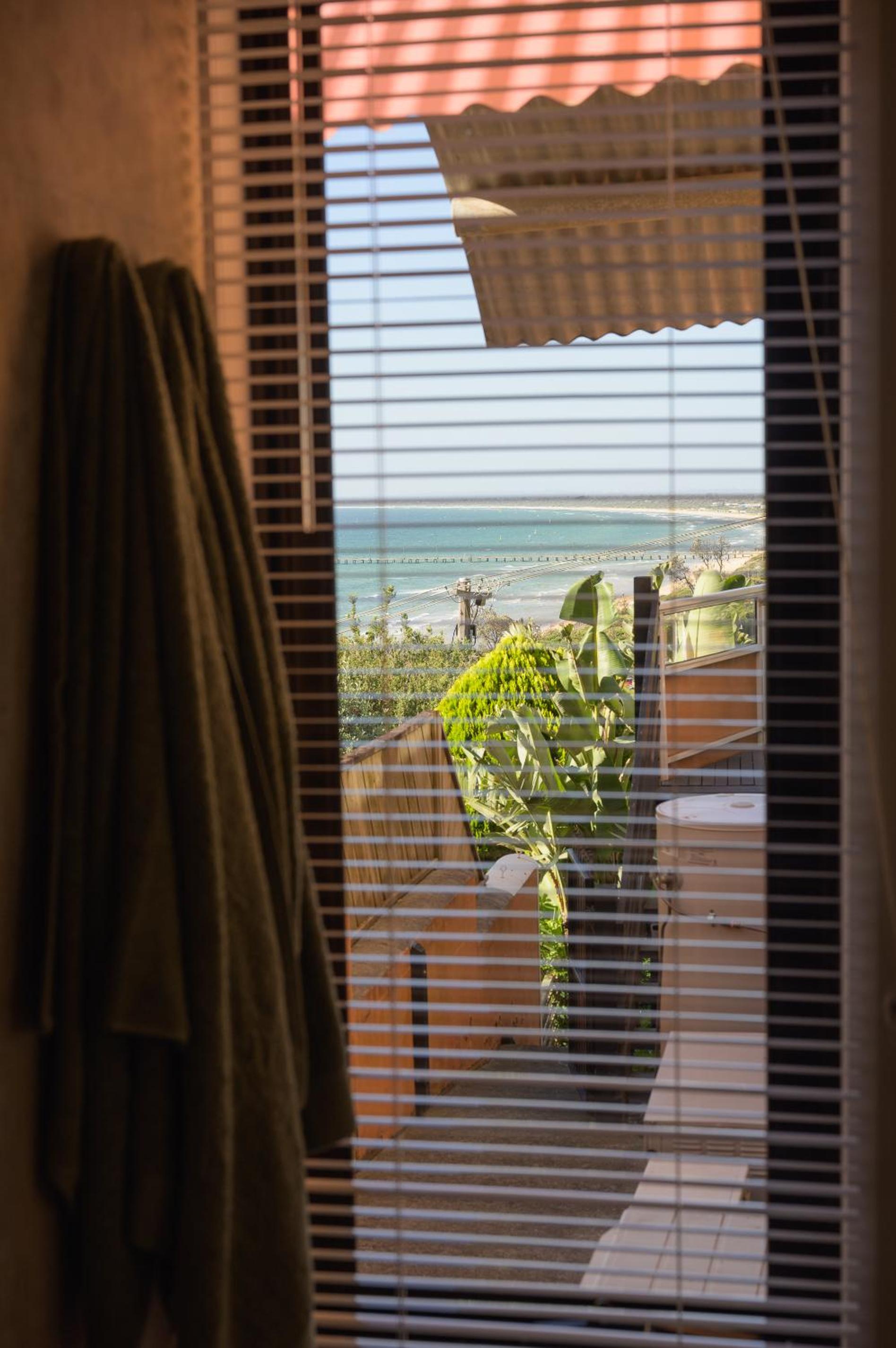 Pudding's Home Luxury Oceanfront Escape