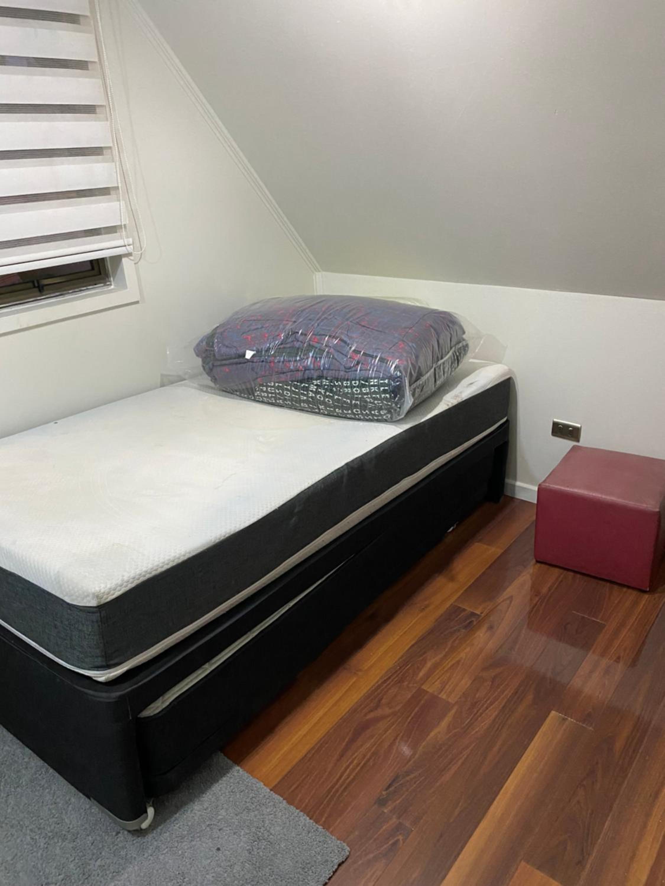 Pieza doble con baño privado sector residencial