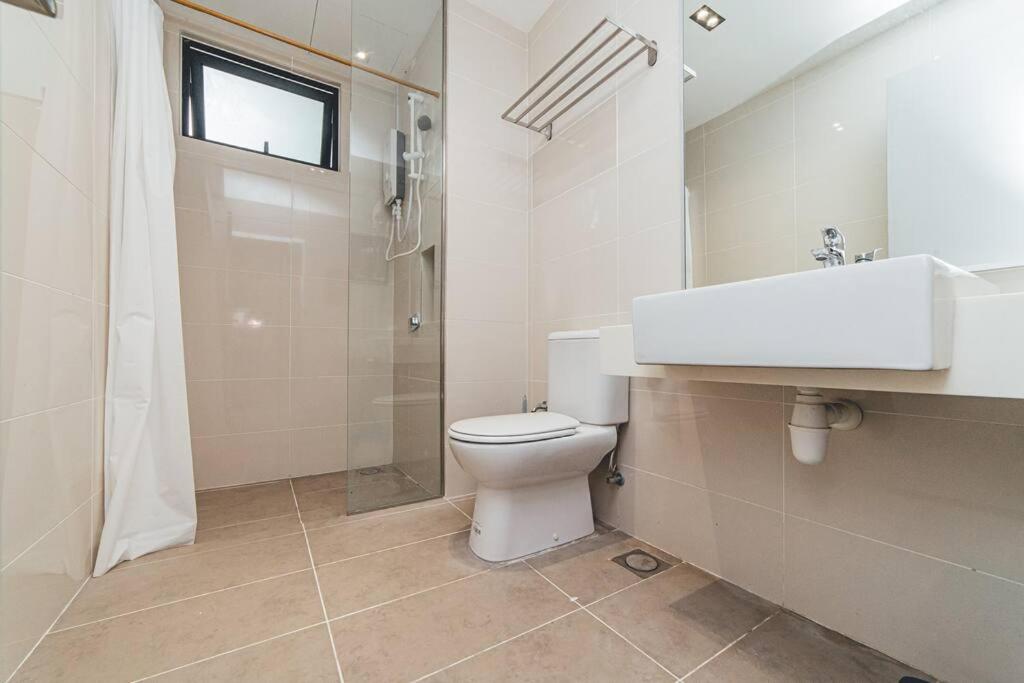 Wooden Sand MosaicSouthkey 3BR w bathtub Midvalley by Our Stay